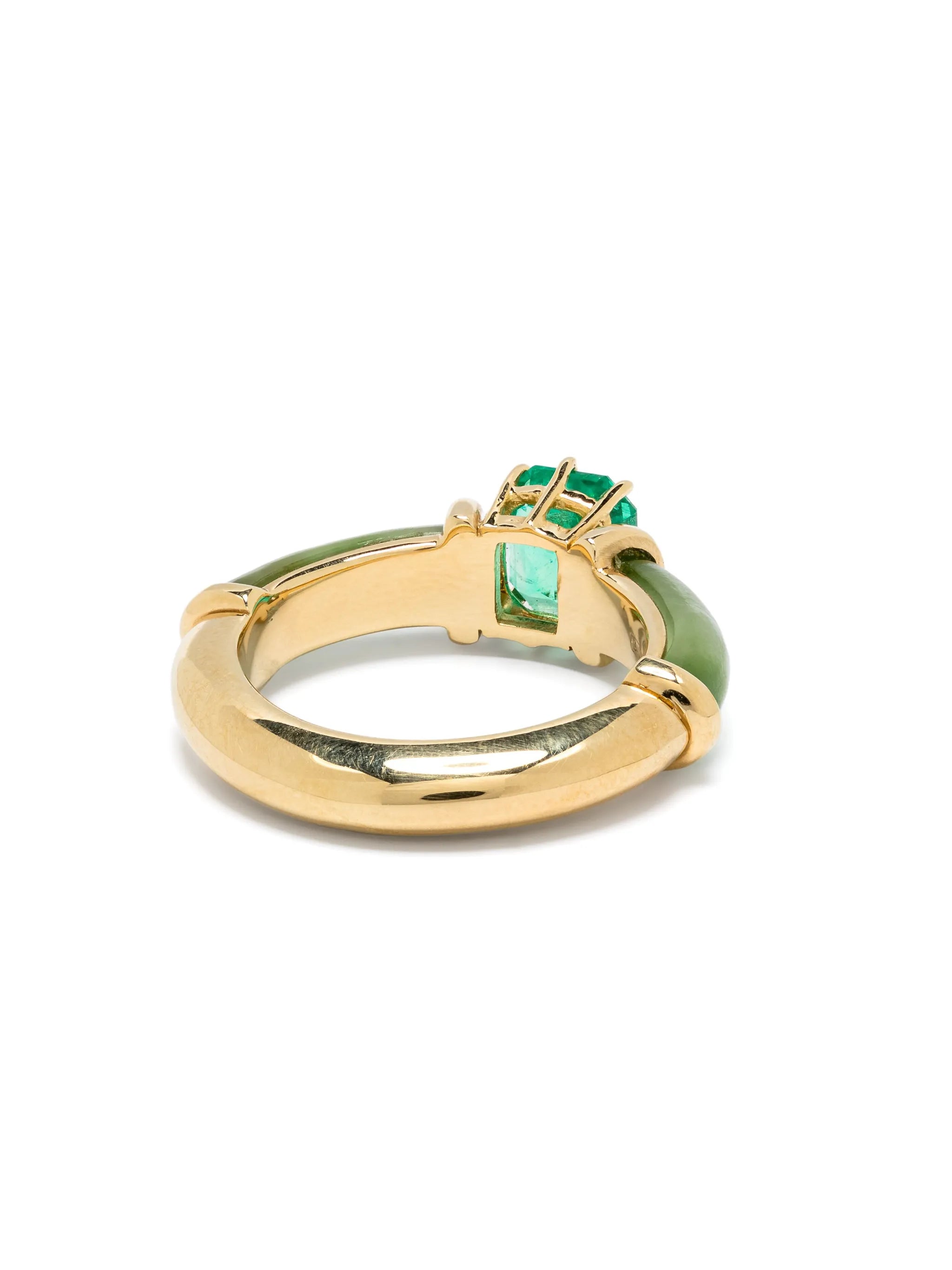18kt yellow gold Marina emerald ring
