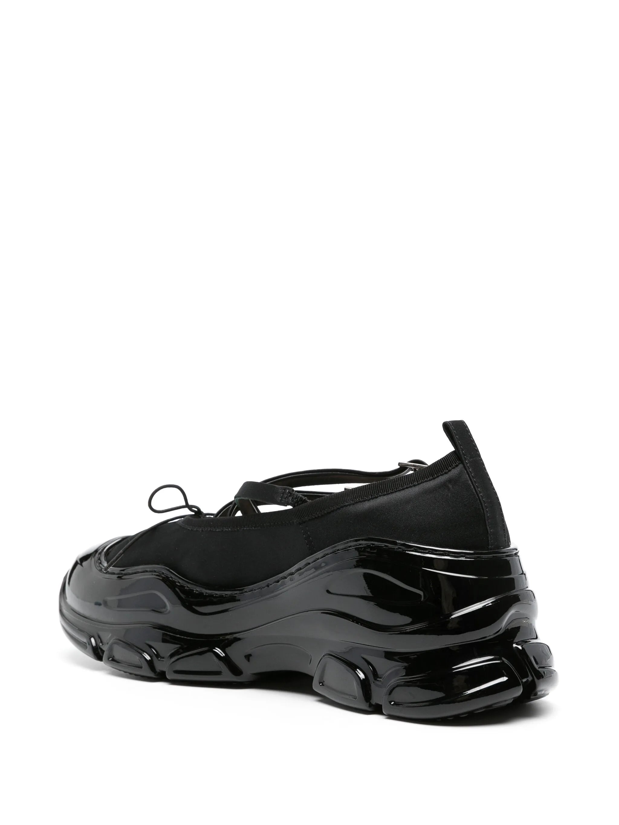 Criss-Cross Tracker trainers