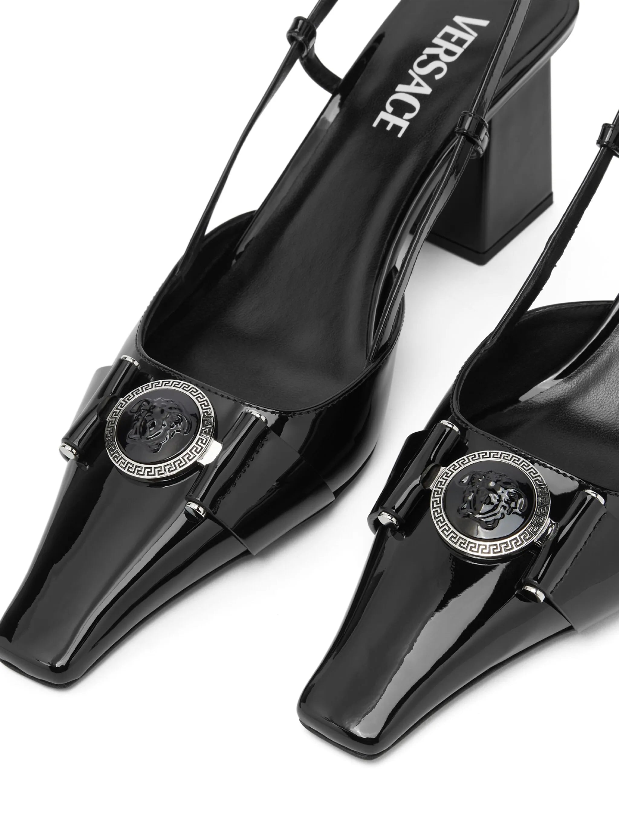Medusa Head leather pumps