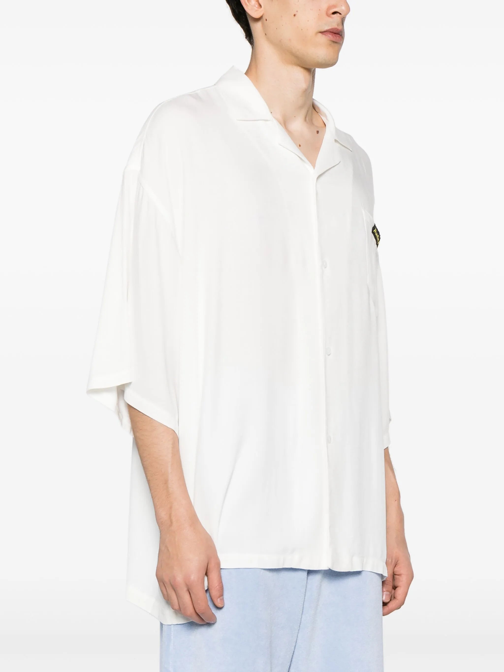 logo-patch drop-shoulder shirt