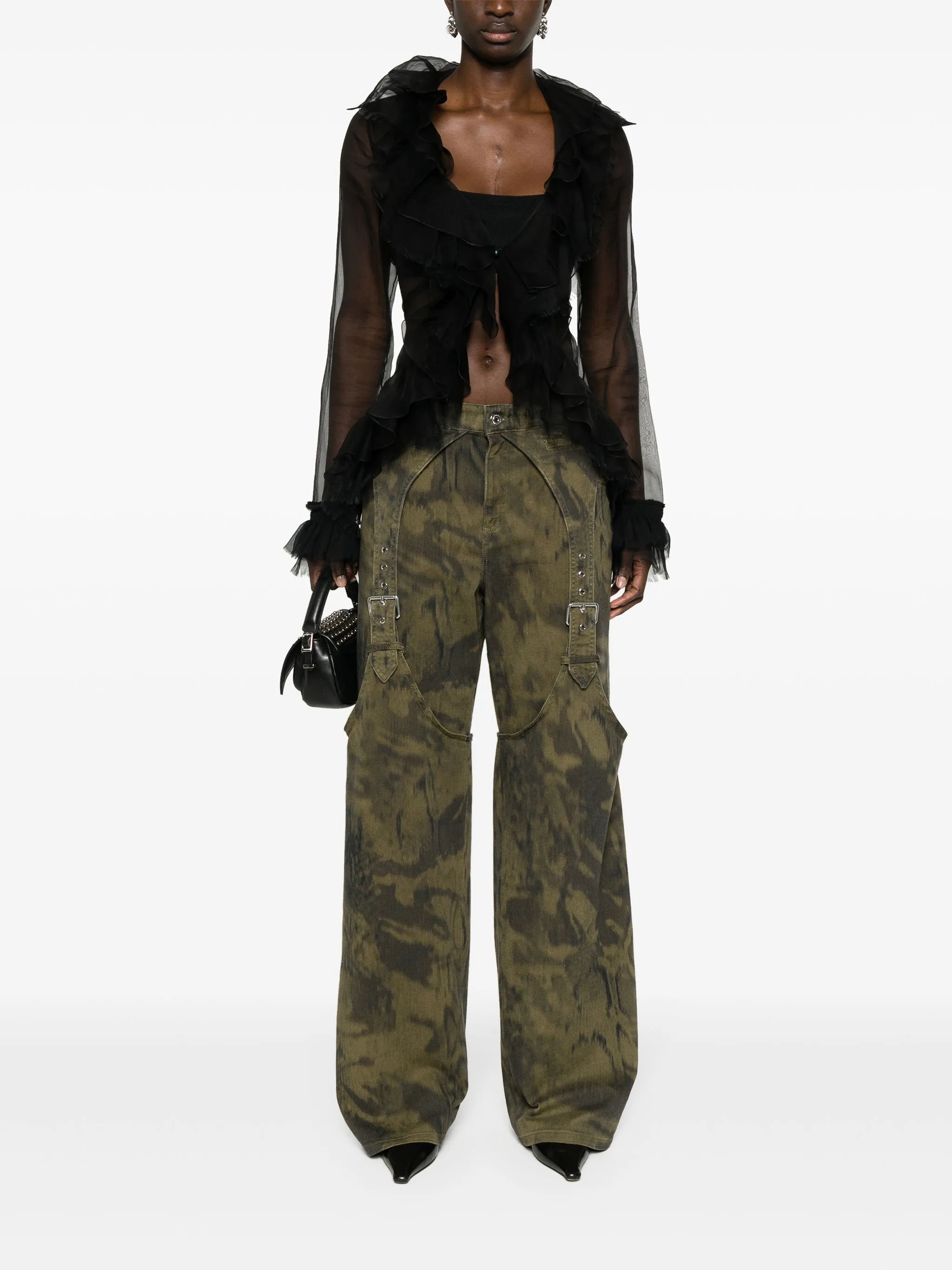 low-rise boyfriend jeans