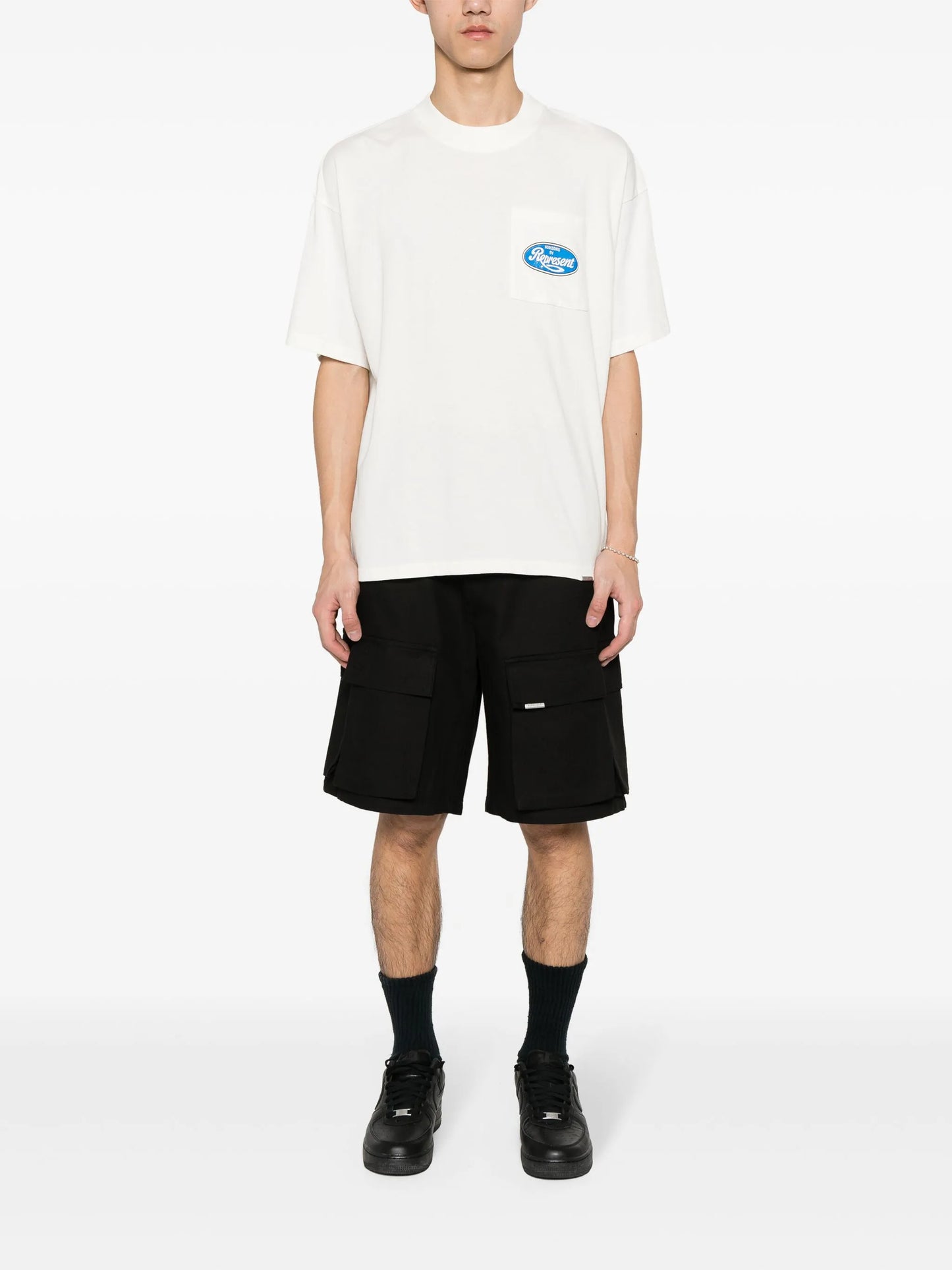 logo-plaque cargo shorts
