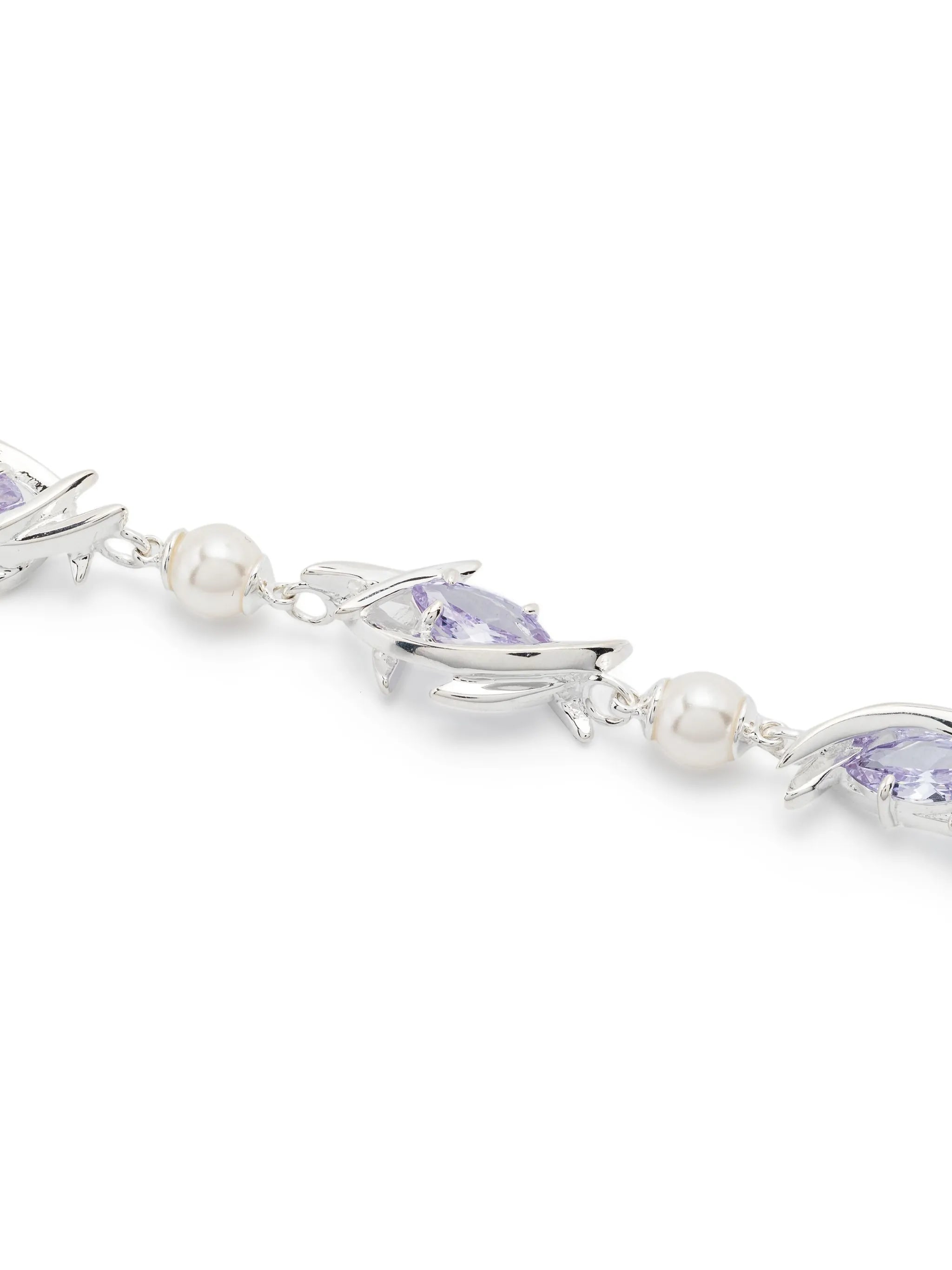 Eryn Navette choker