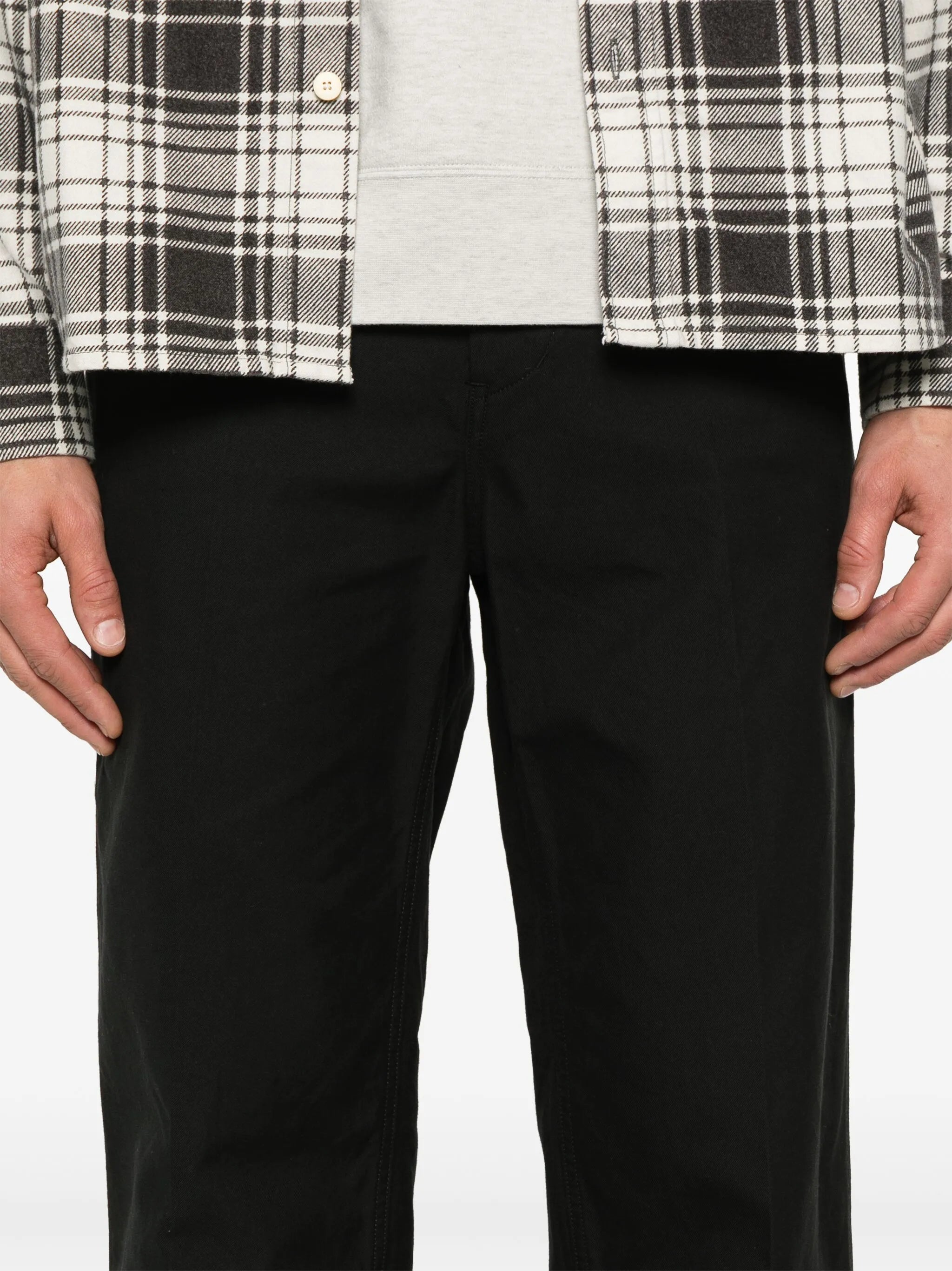loose-fit trousers