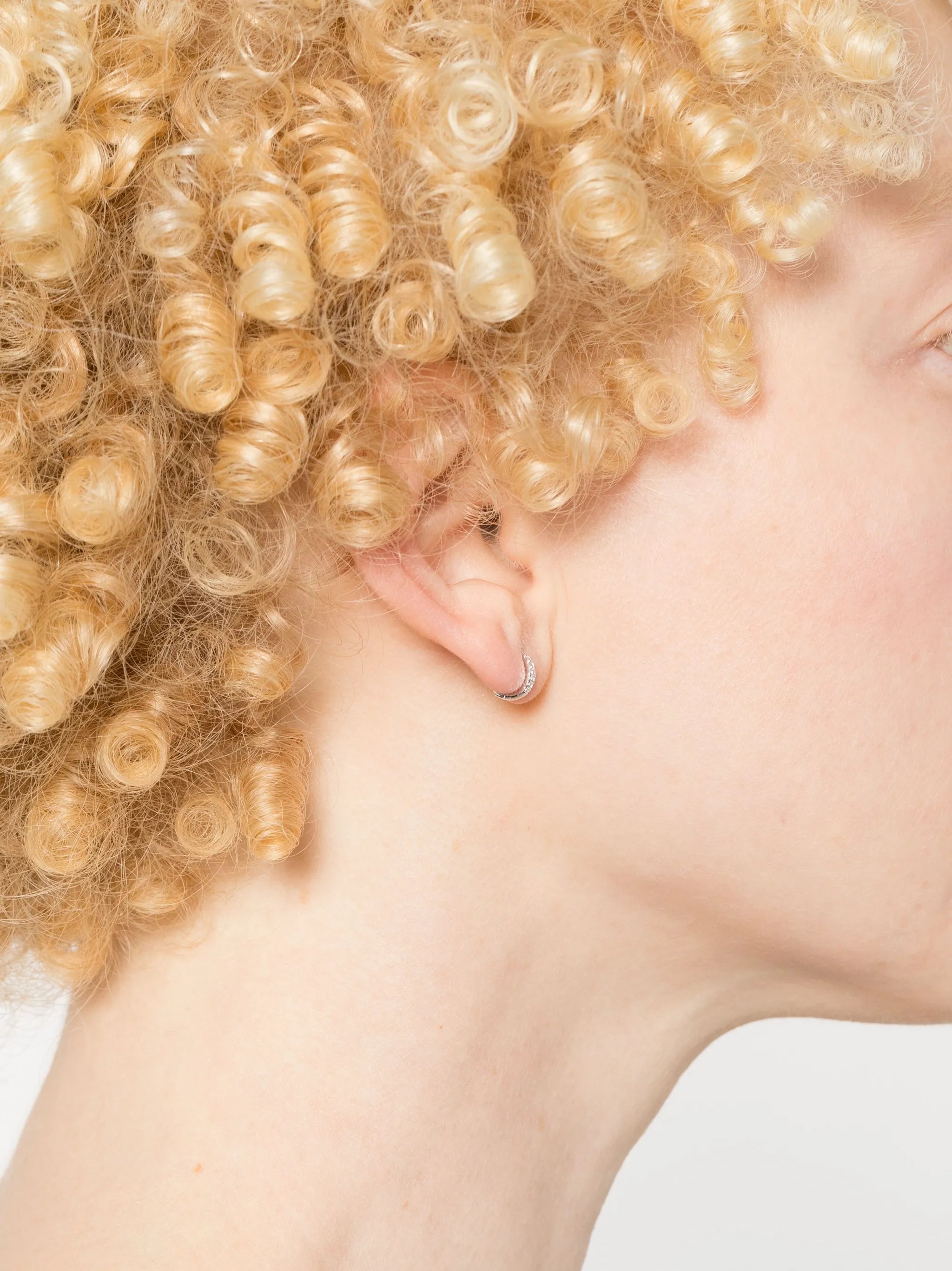 14kt yellow gold Teeny Weeny diamonds single earring