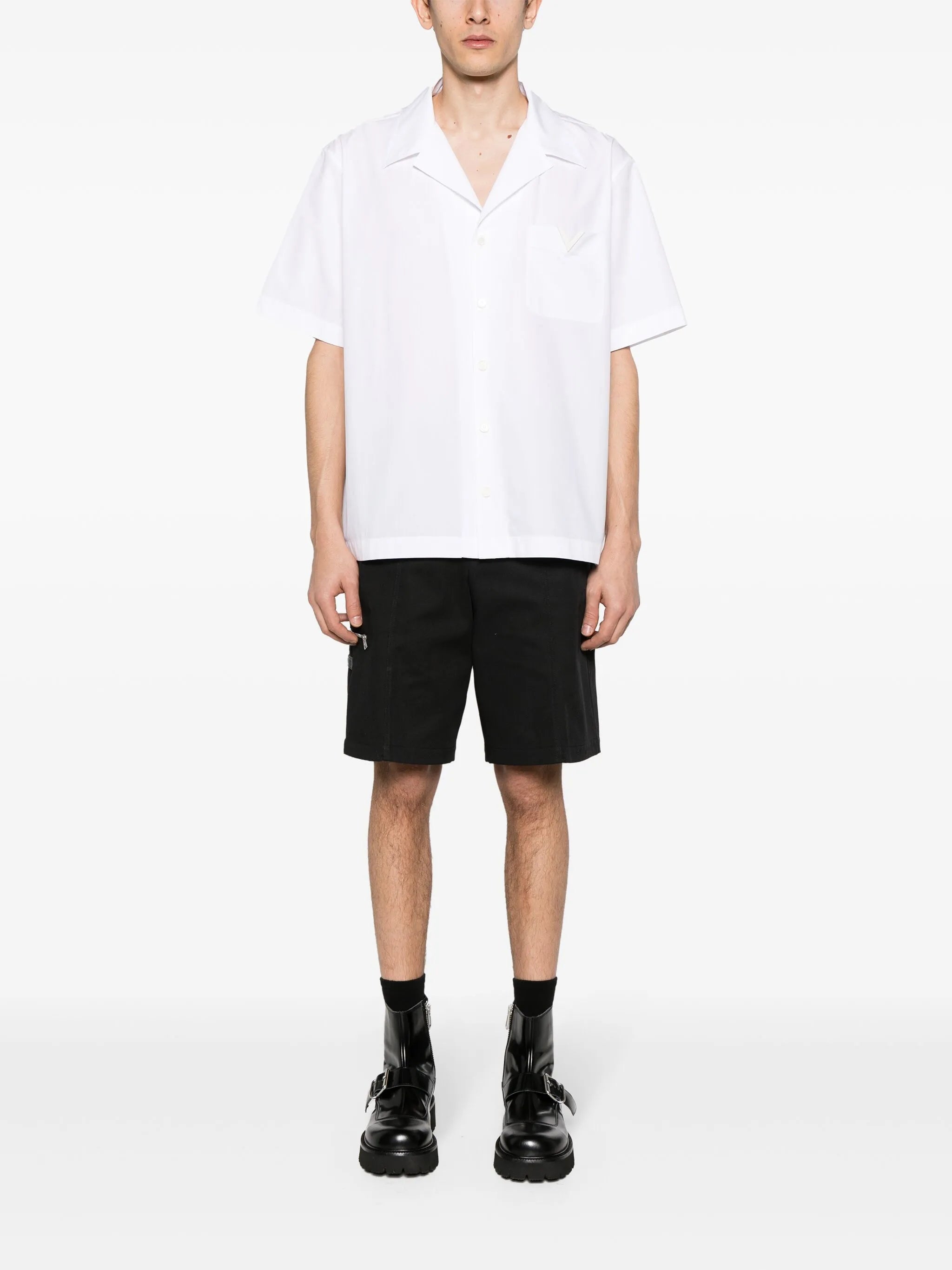 V-detail bowling shirt