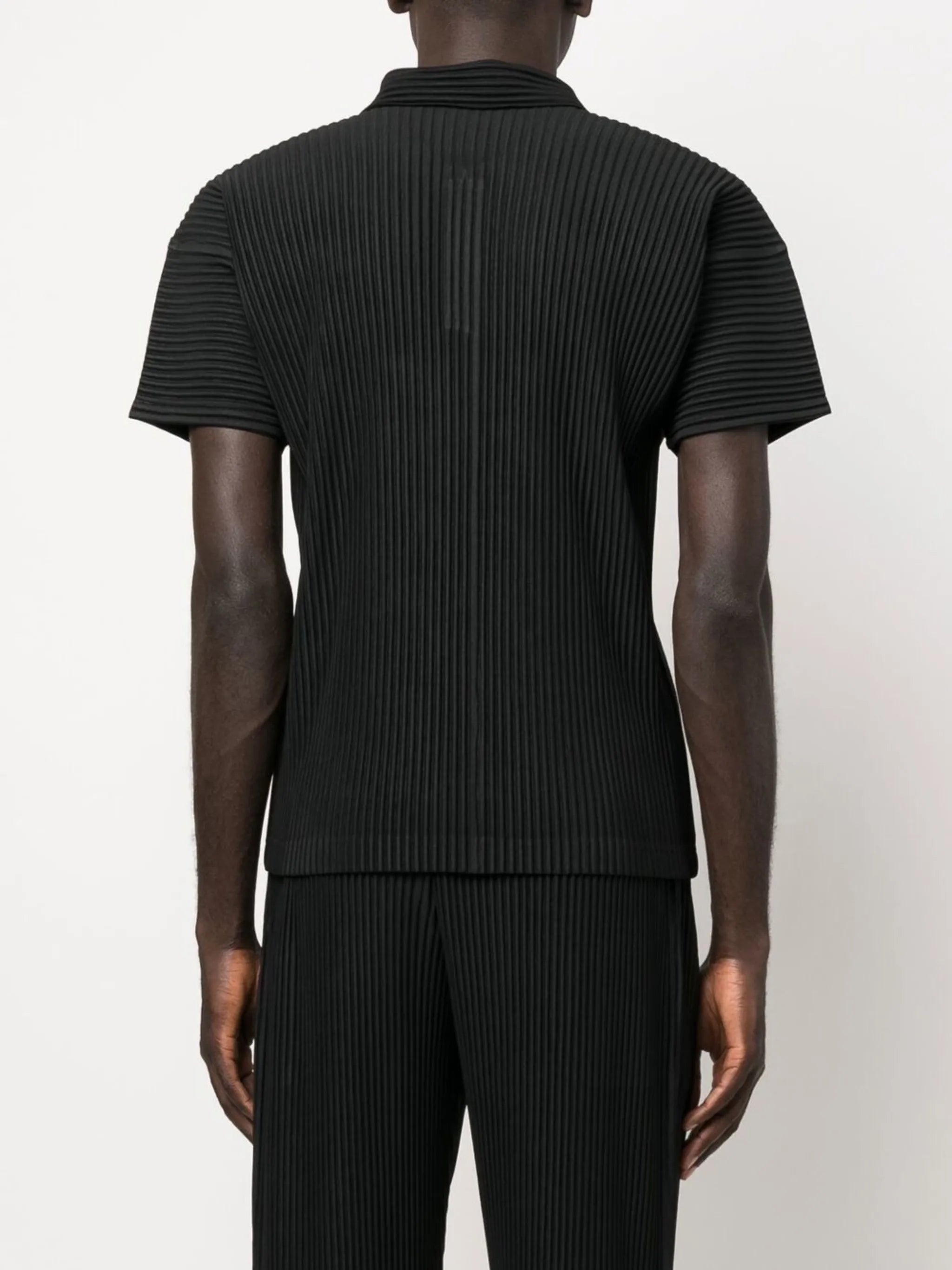 Basic plissé polo shirt