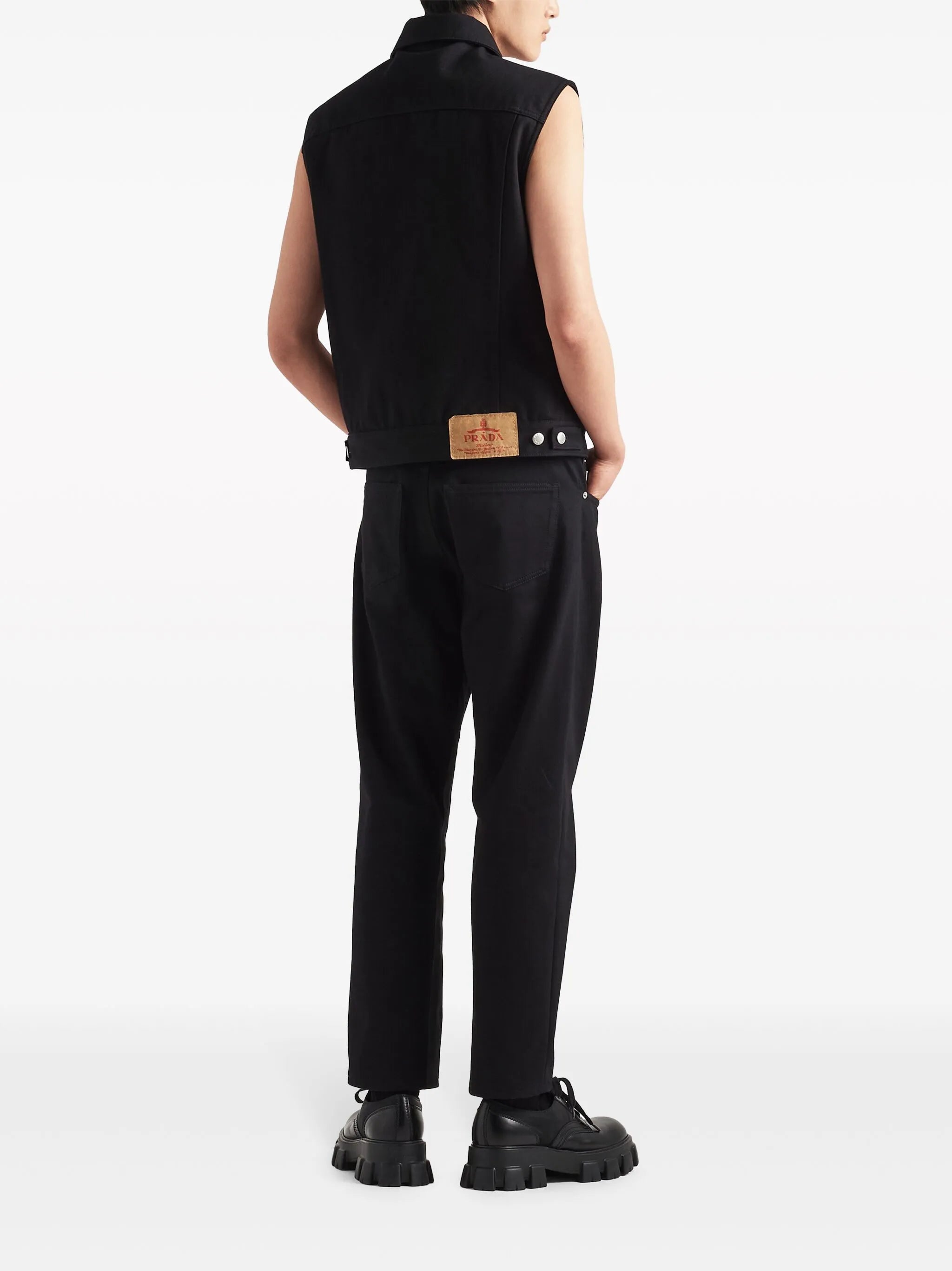 mid-rise straight-leg jeans
