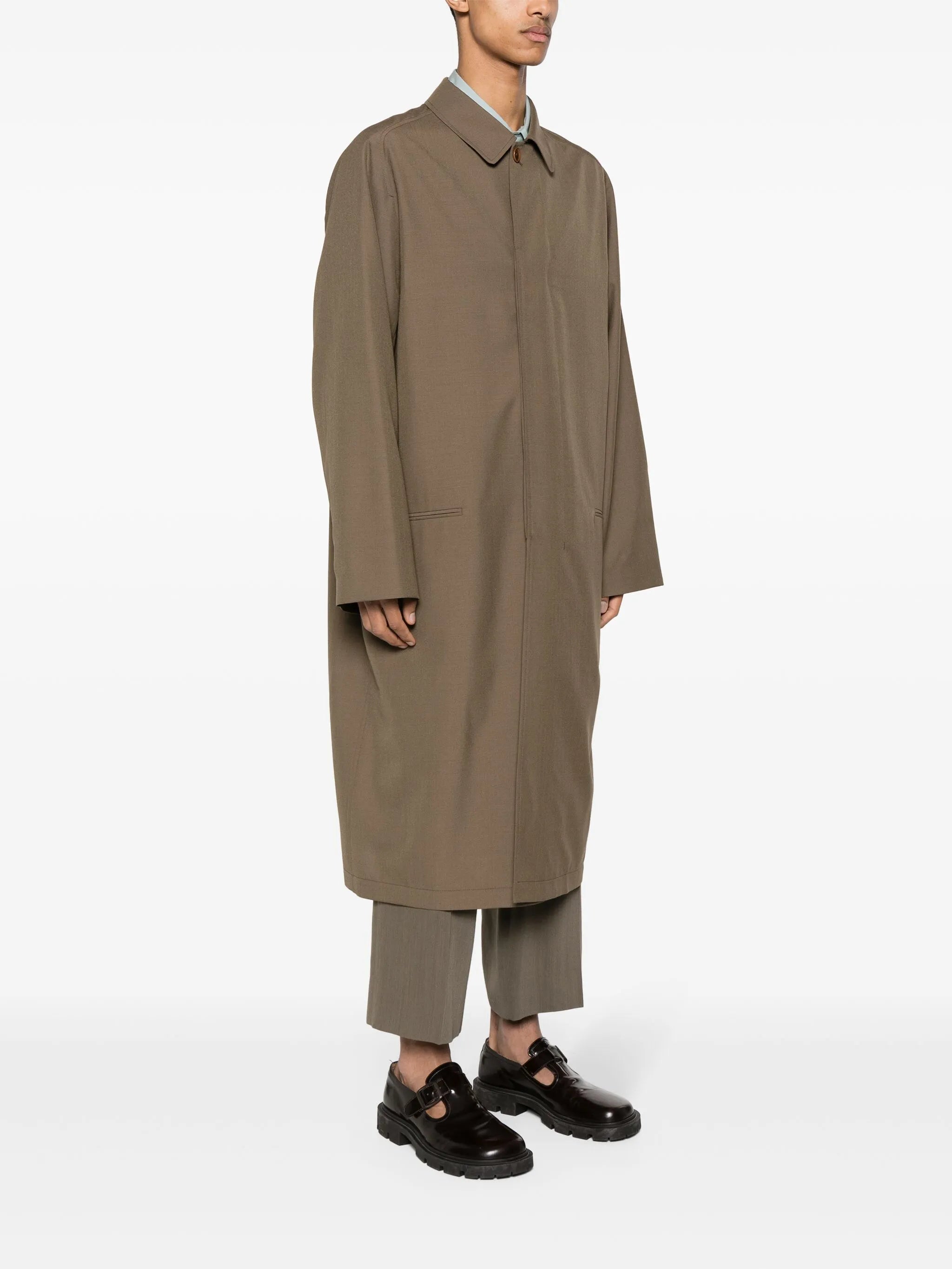 Raglan single-breasted coat