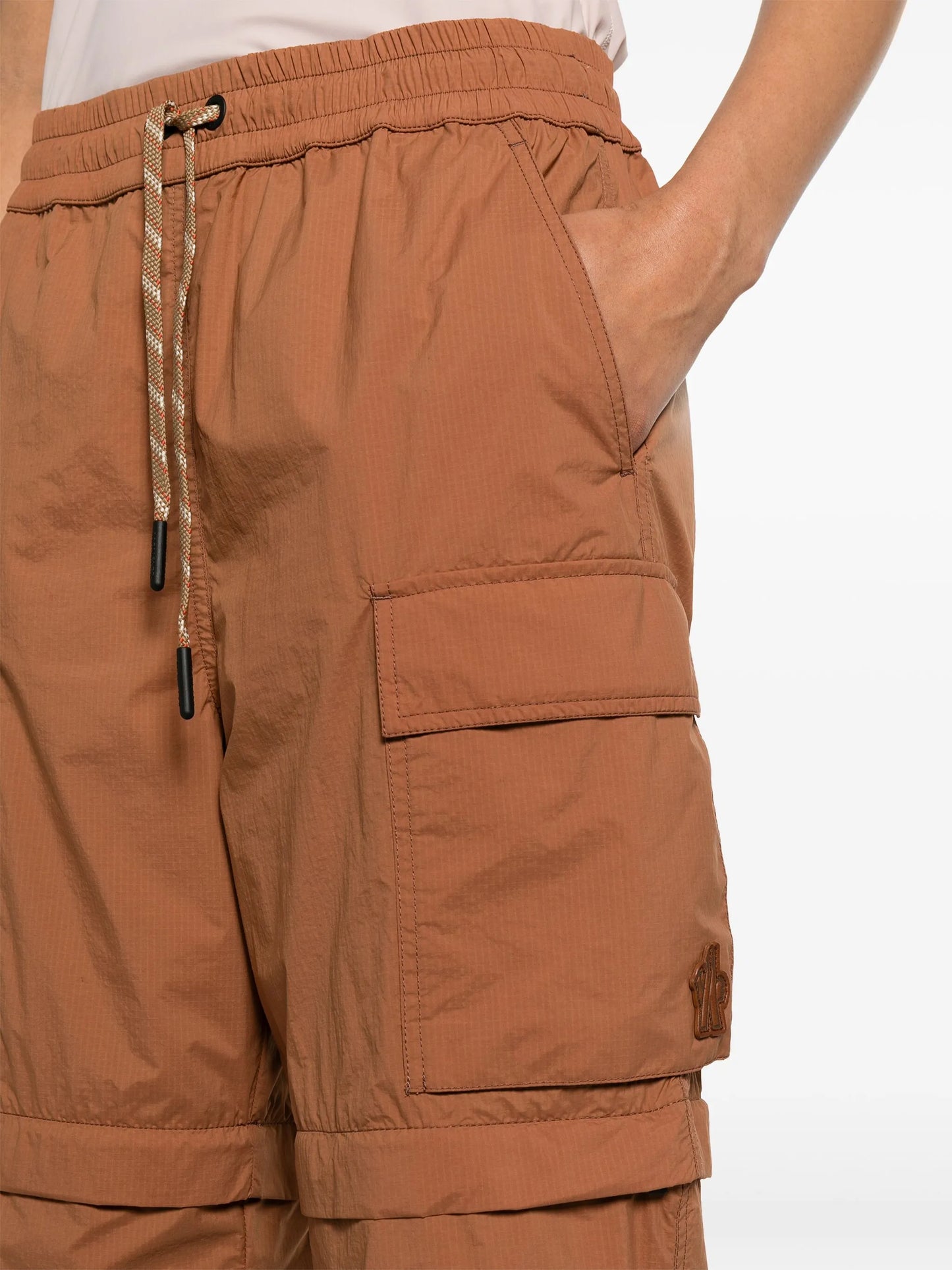 detachable-leg cargo trousers