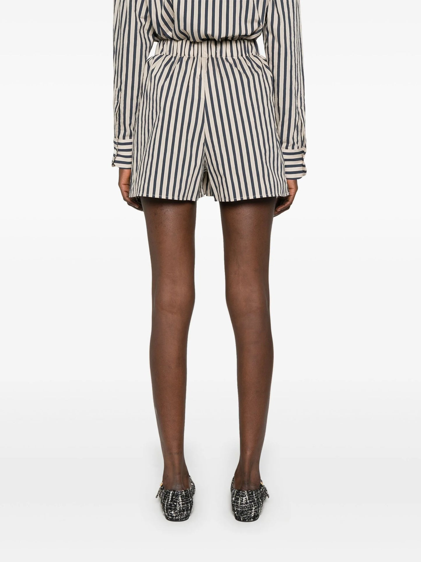 Lui textured-finish short