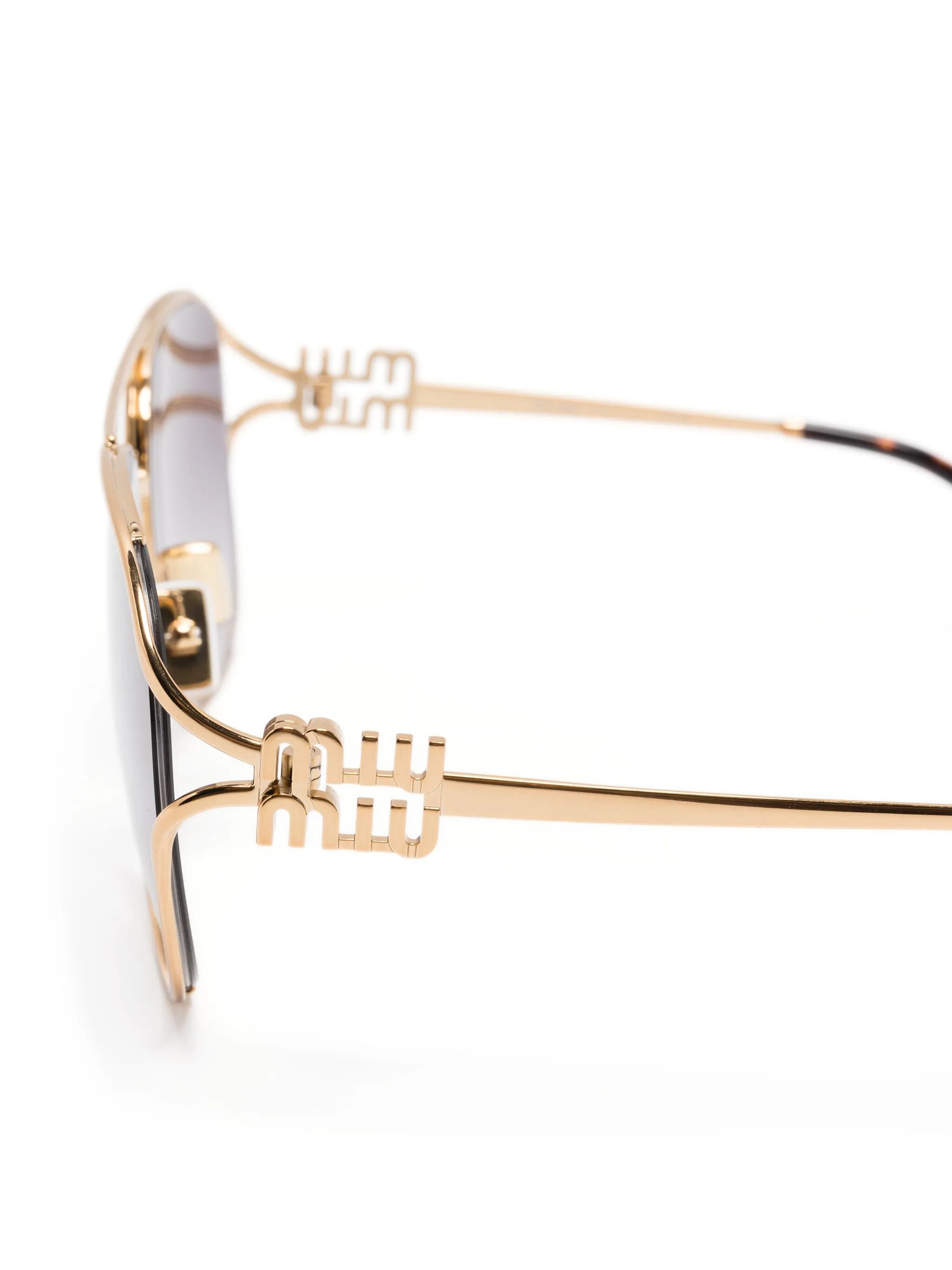 pilot-frame sunglasses