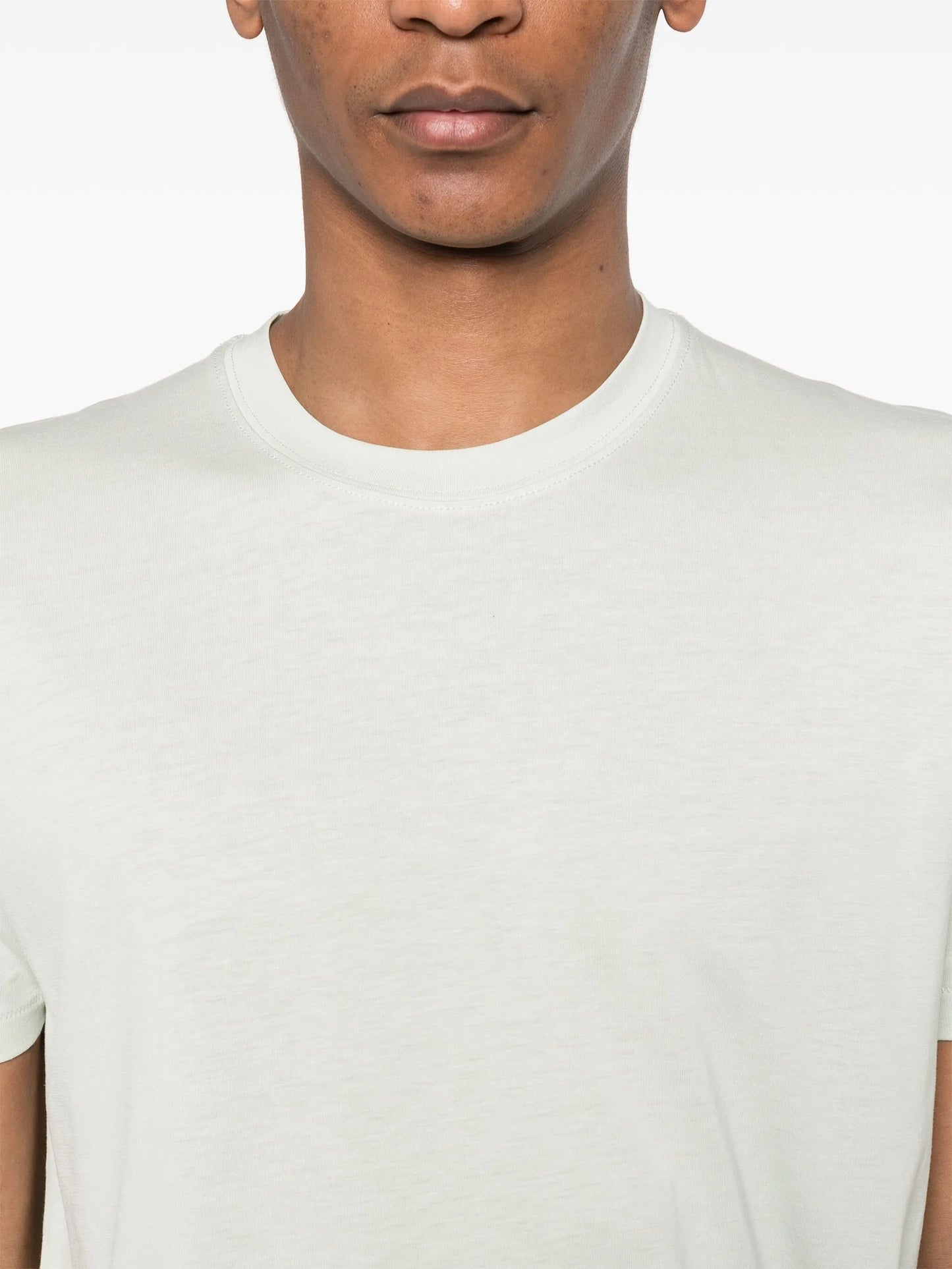 logo-embroidered T-shirt