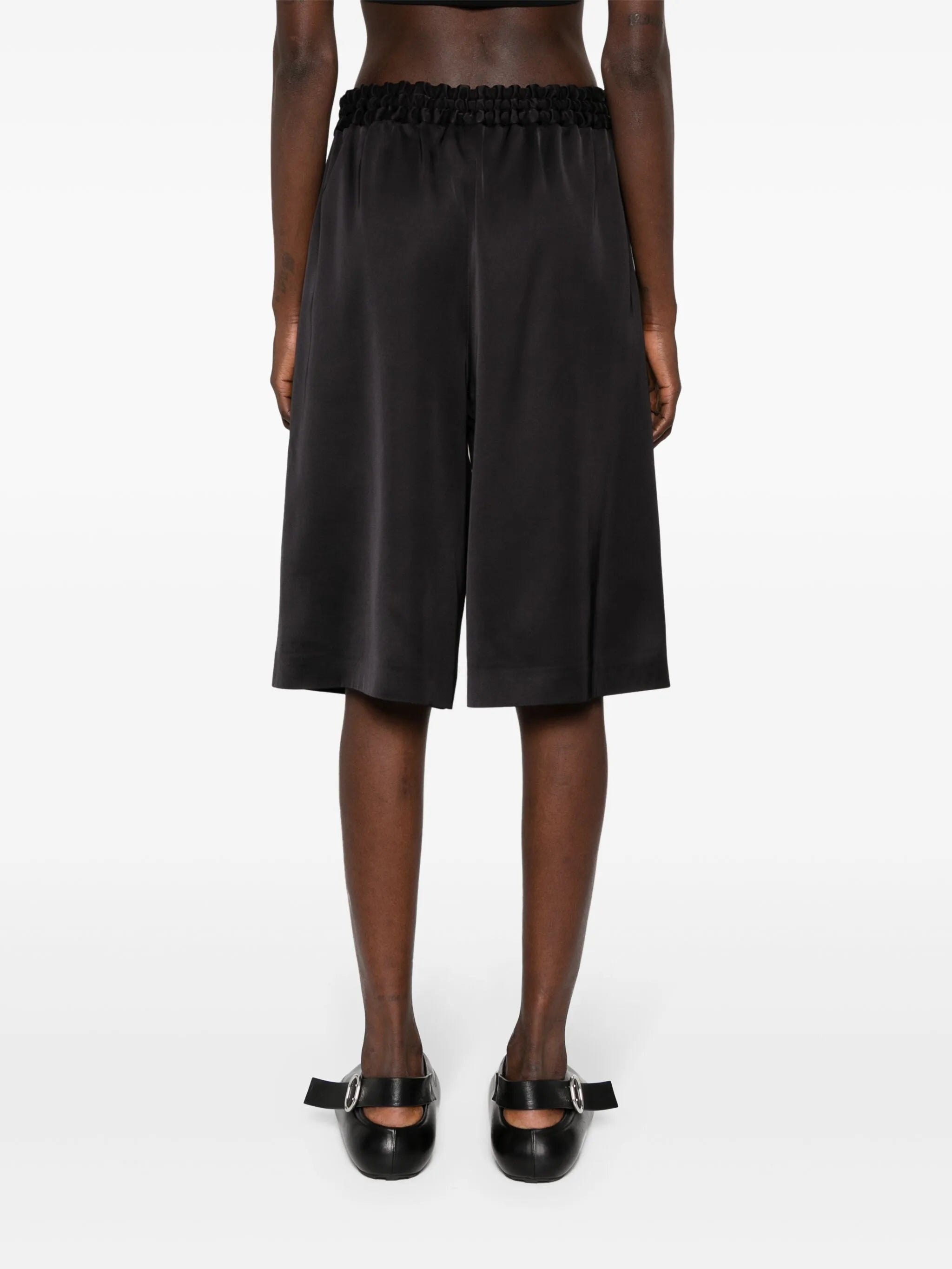 drawstring-fastening shorts