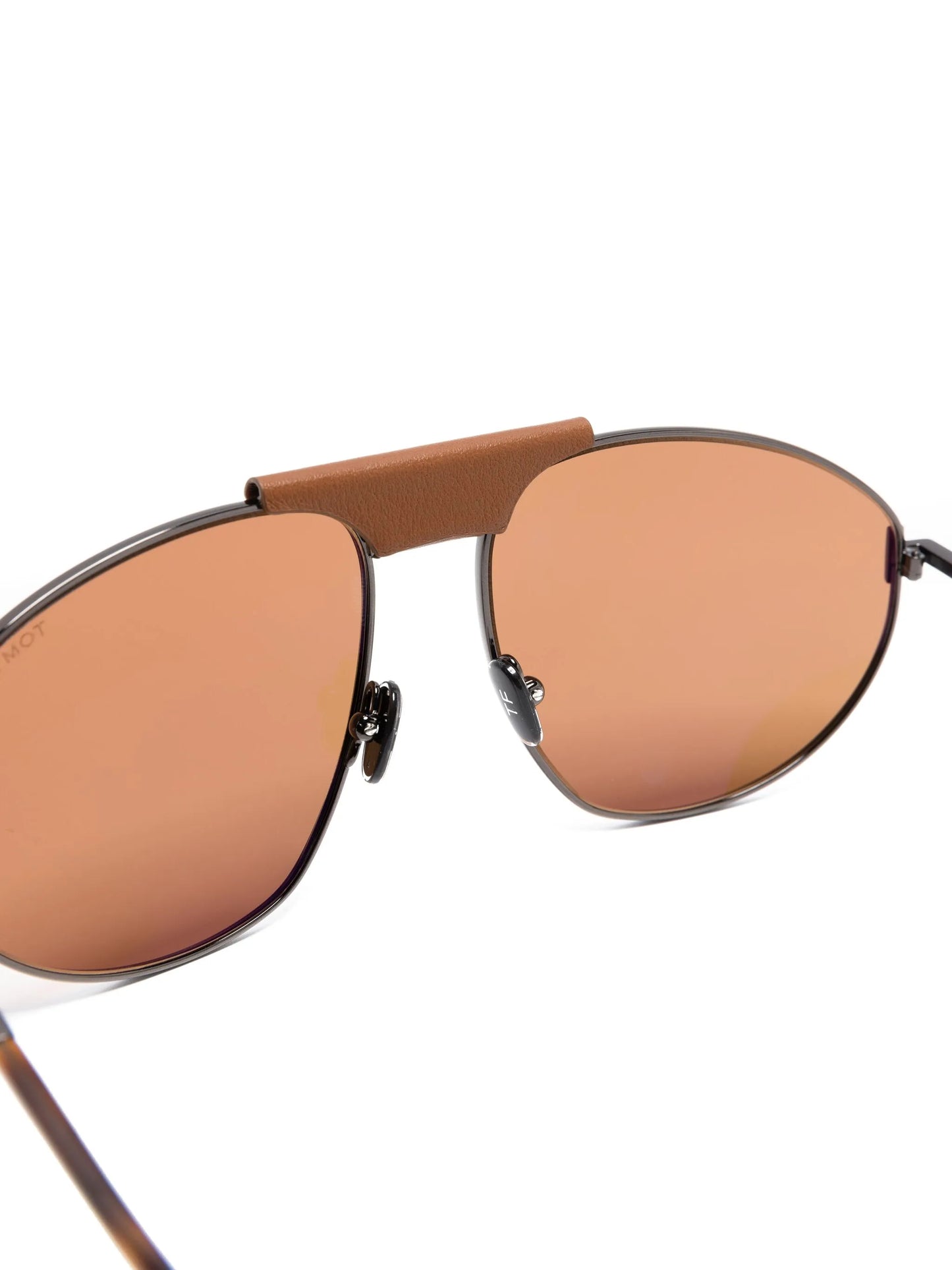 pilot-frame sunglasses