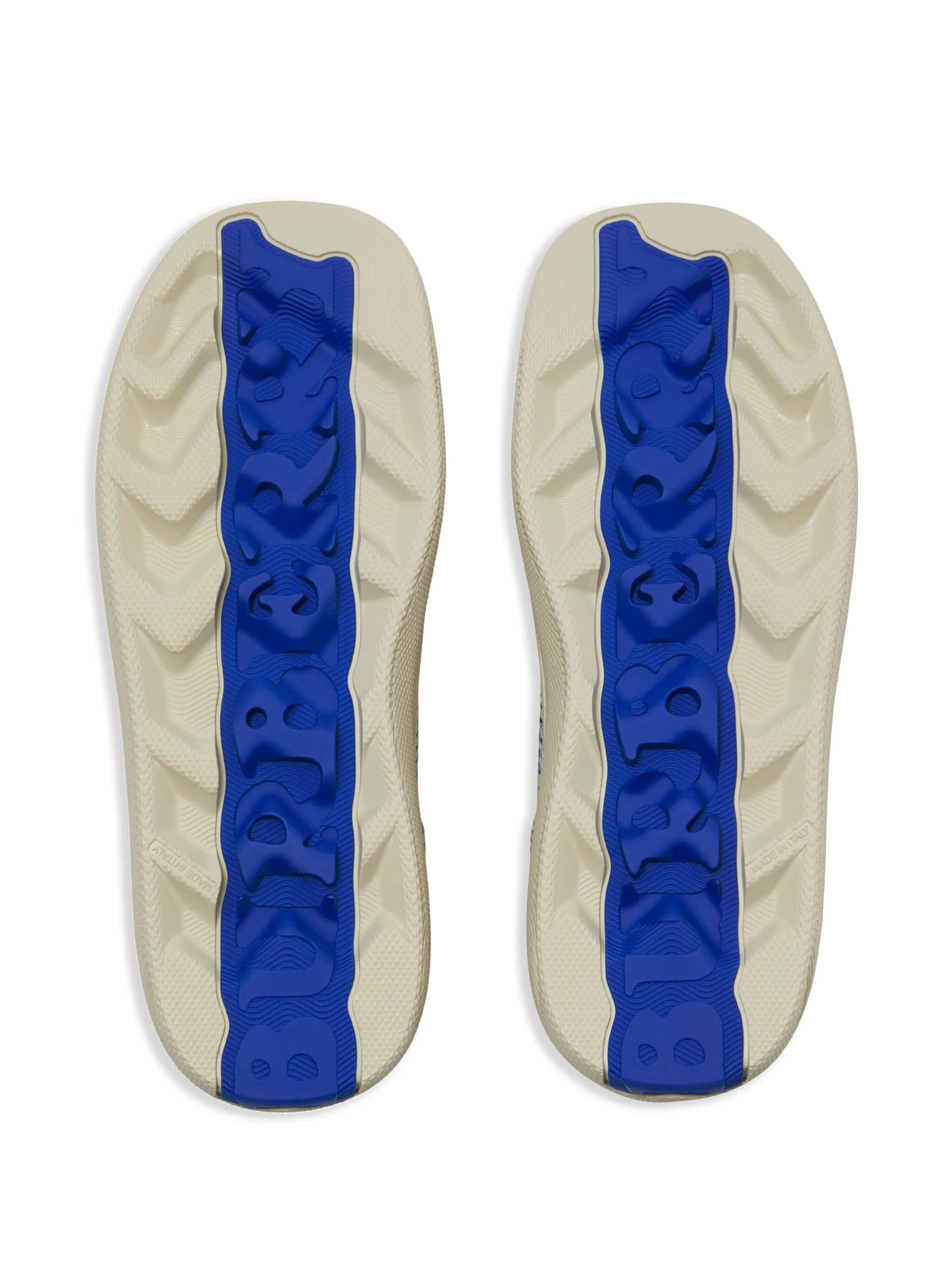 Box checked knitted sneakers