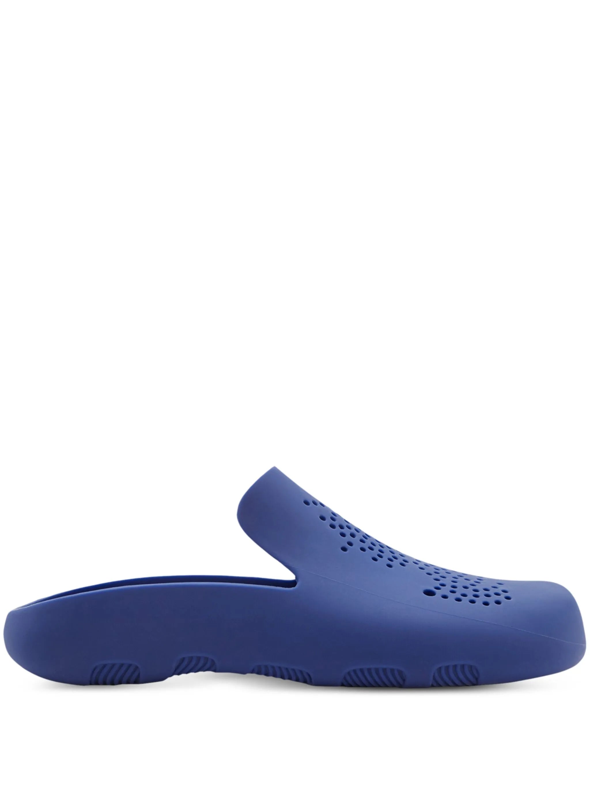Stingray perforated clogs