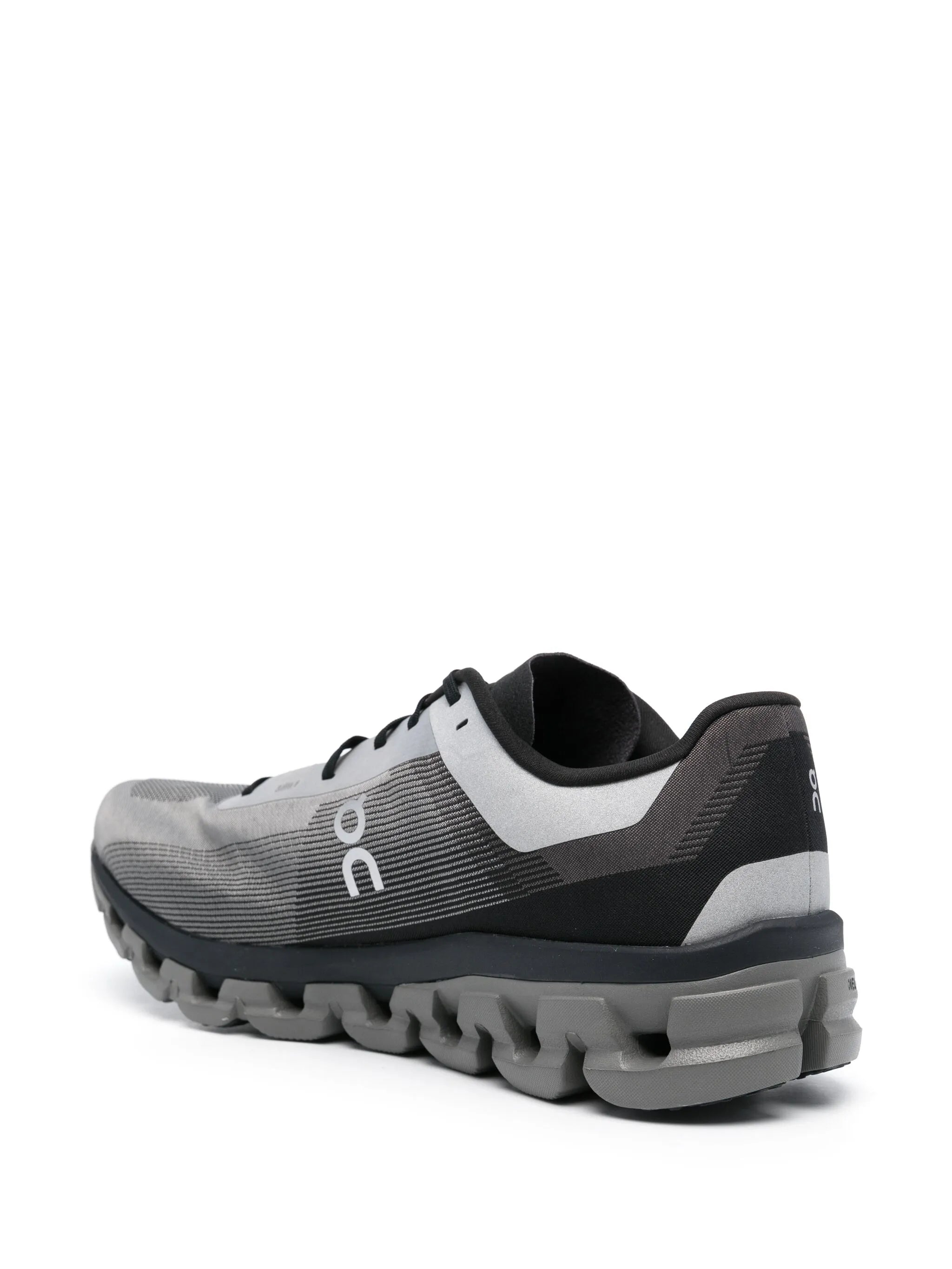 Cloudflow 4 Distance sneakers