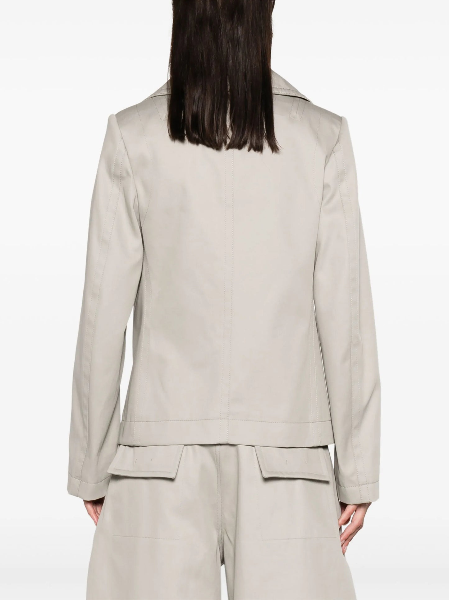 pointed-collar double-breasted jacket