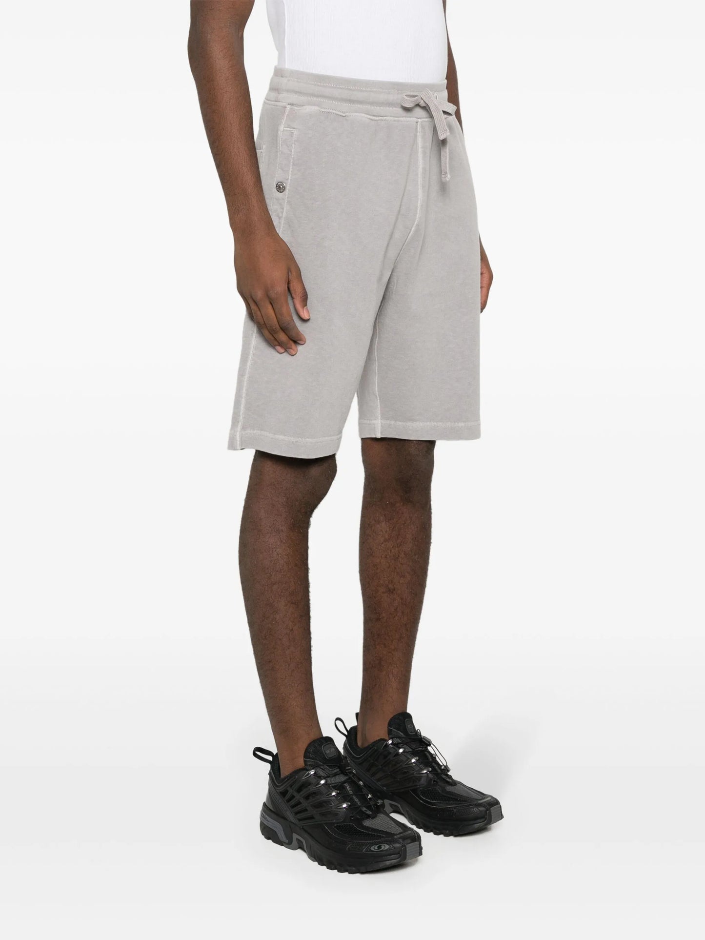 63460 ‘Old’ Treatment bermuda shorts