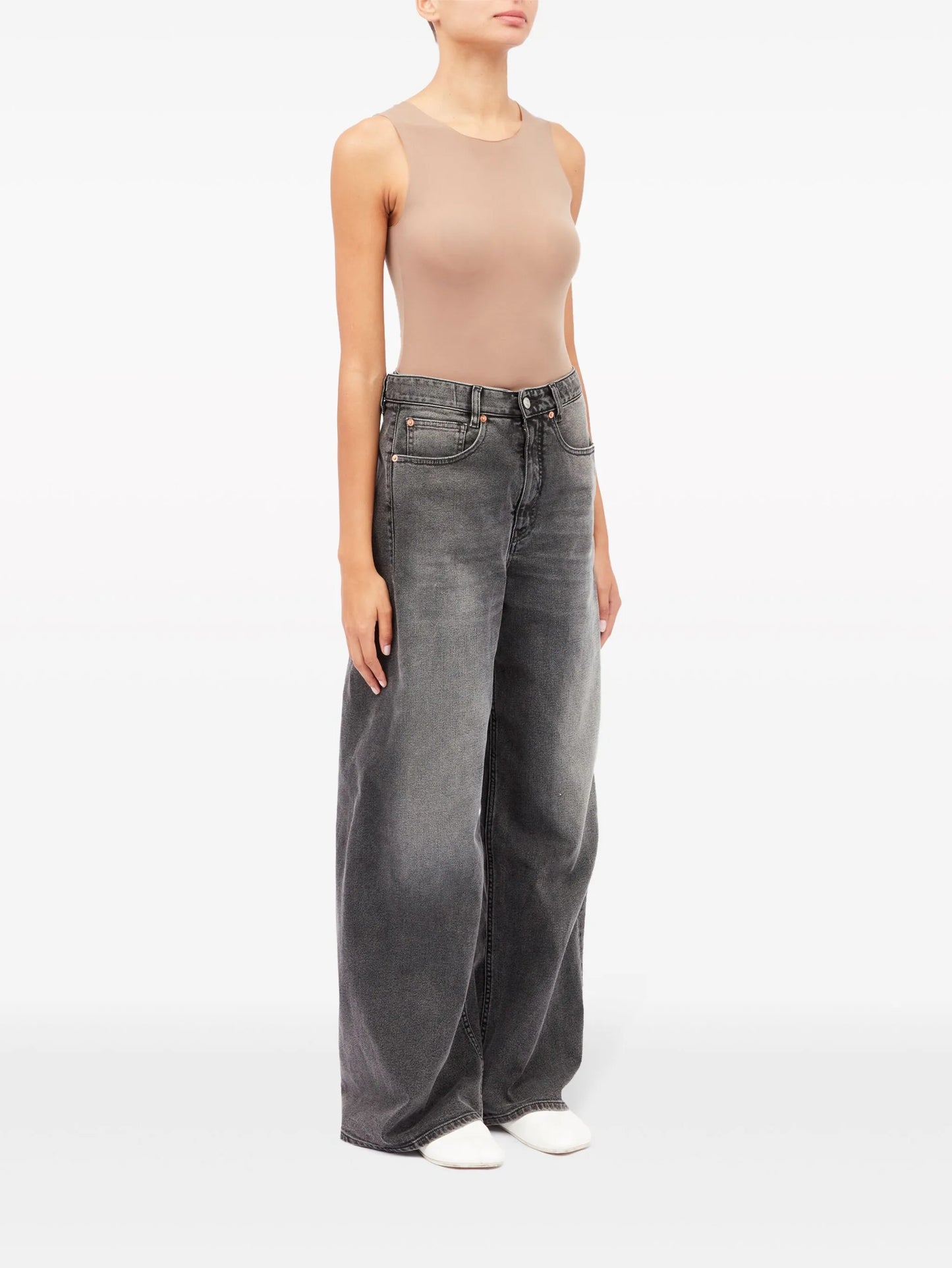 asymmetric wide-leg jeans