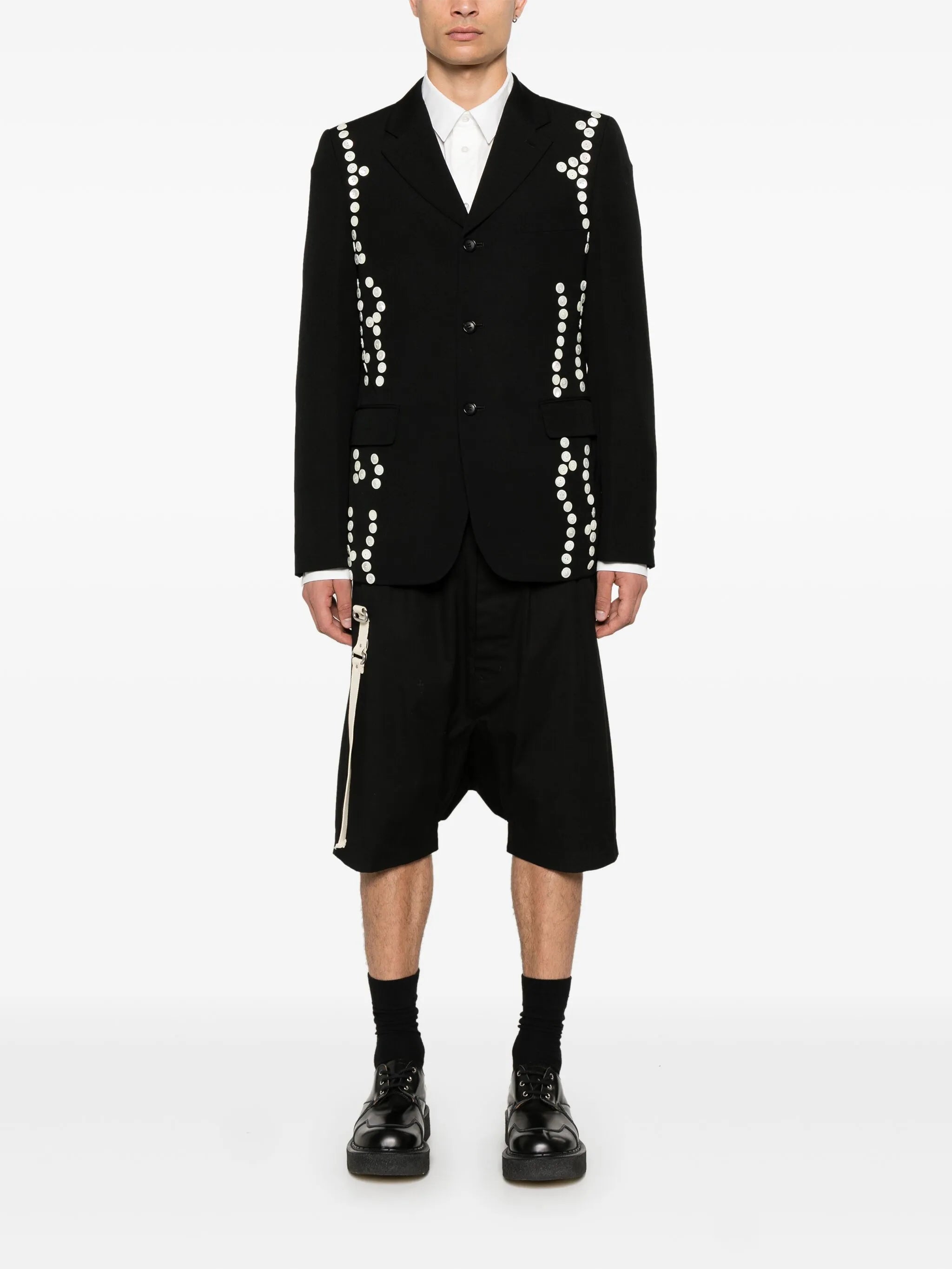 decorative-buttons blazer