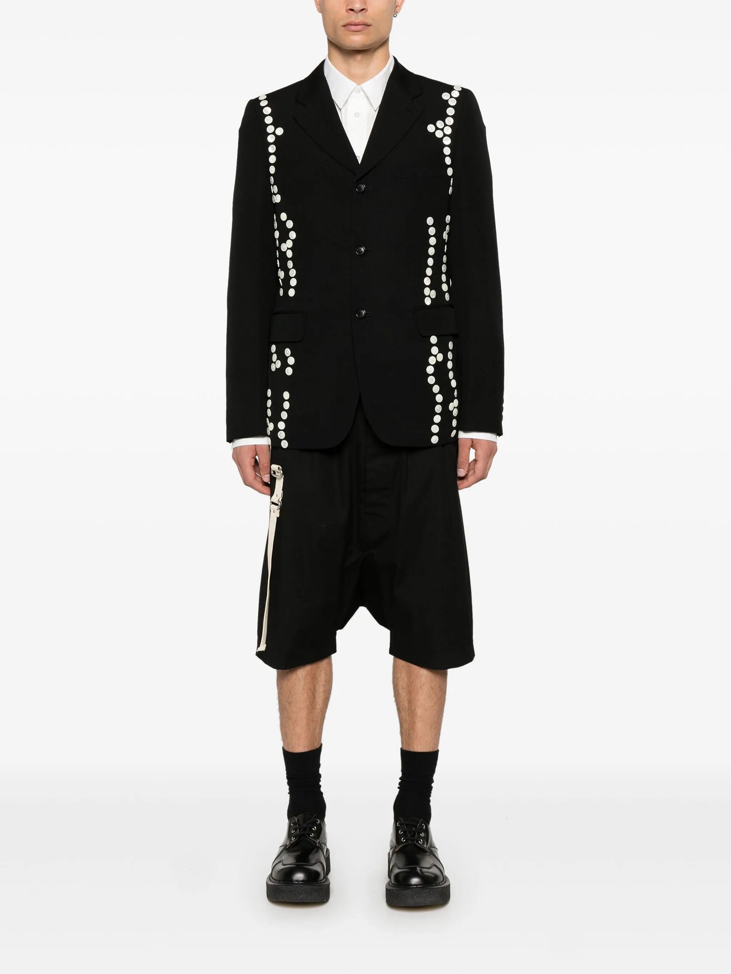 decorative-buttons blazer