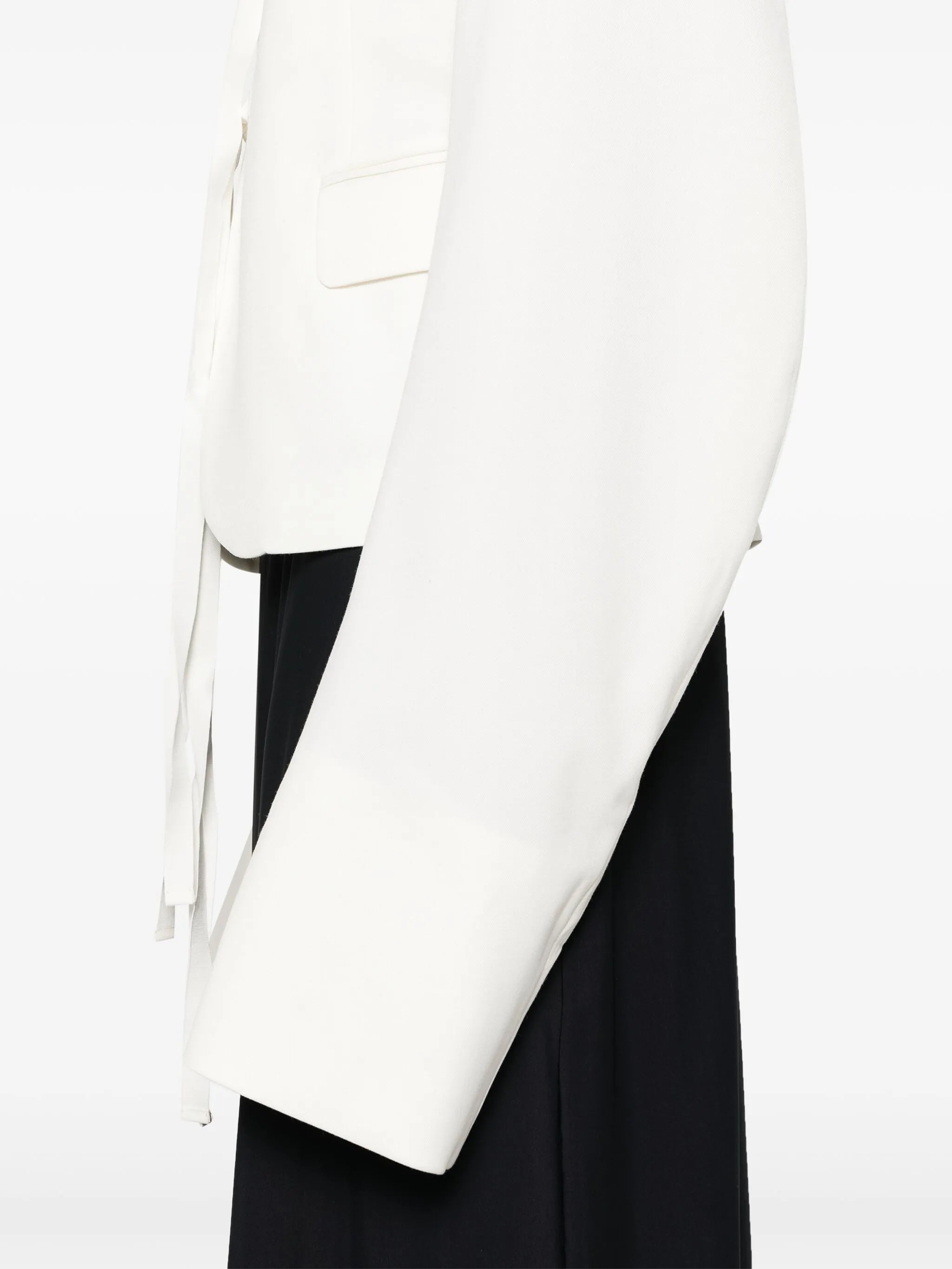 extra-long-sleeves twill blazer