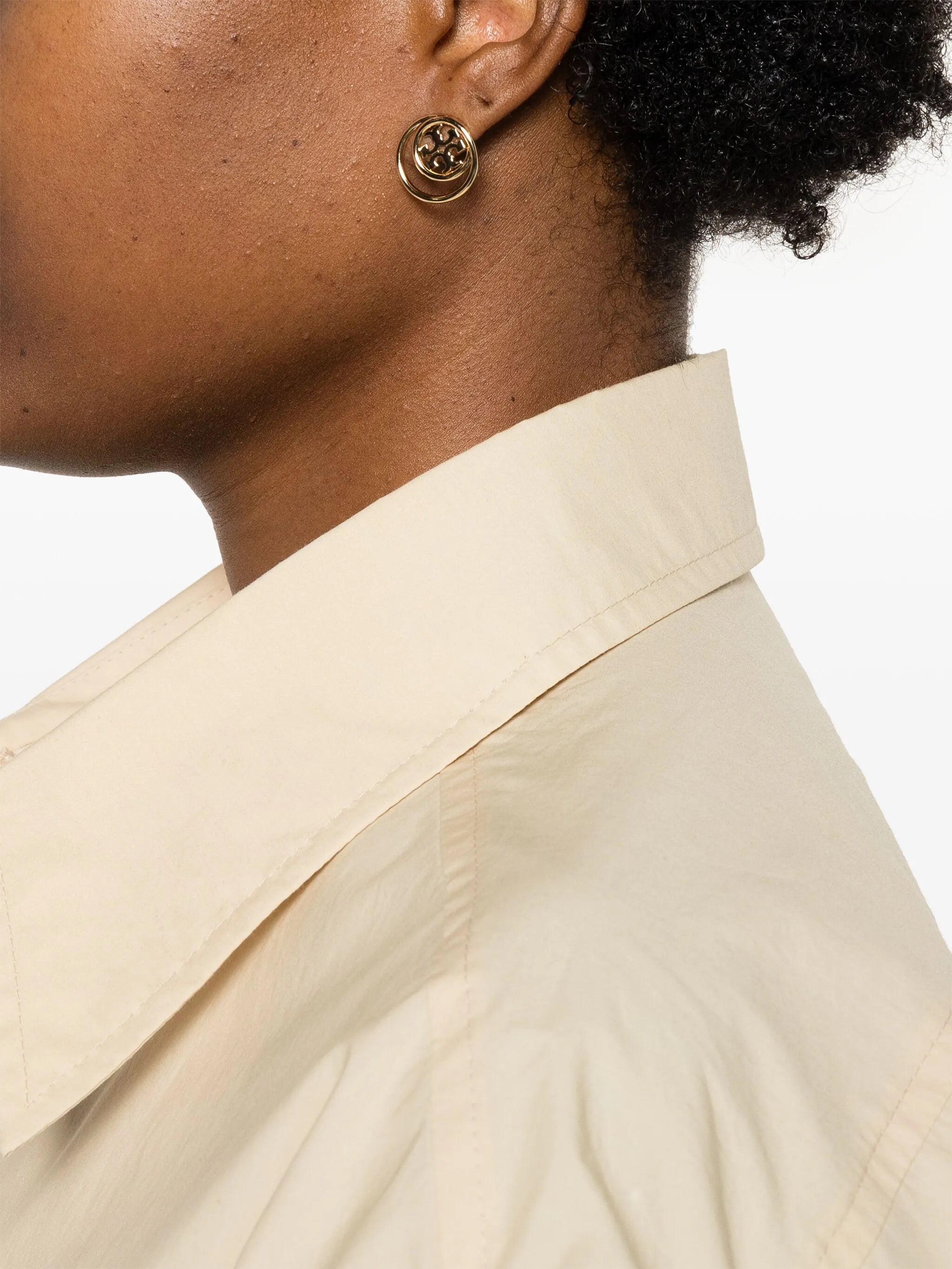 Double T cut-out stud earrings