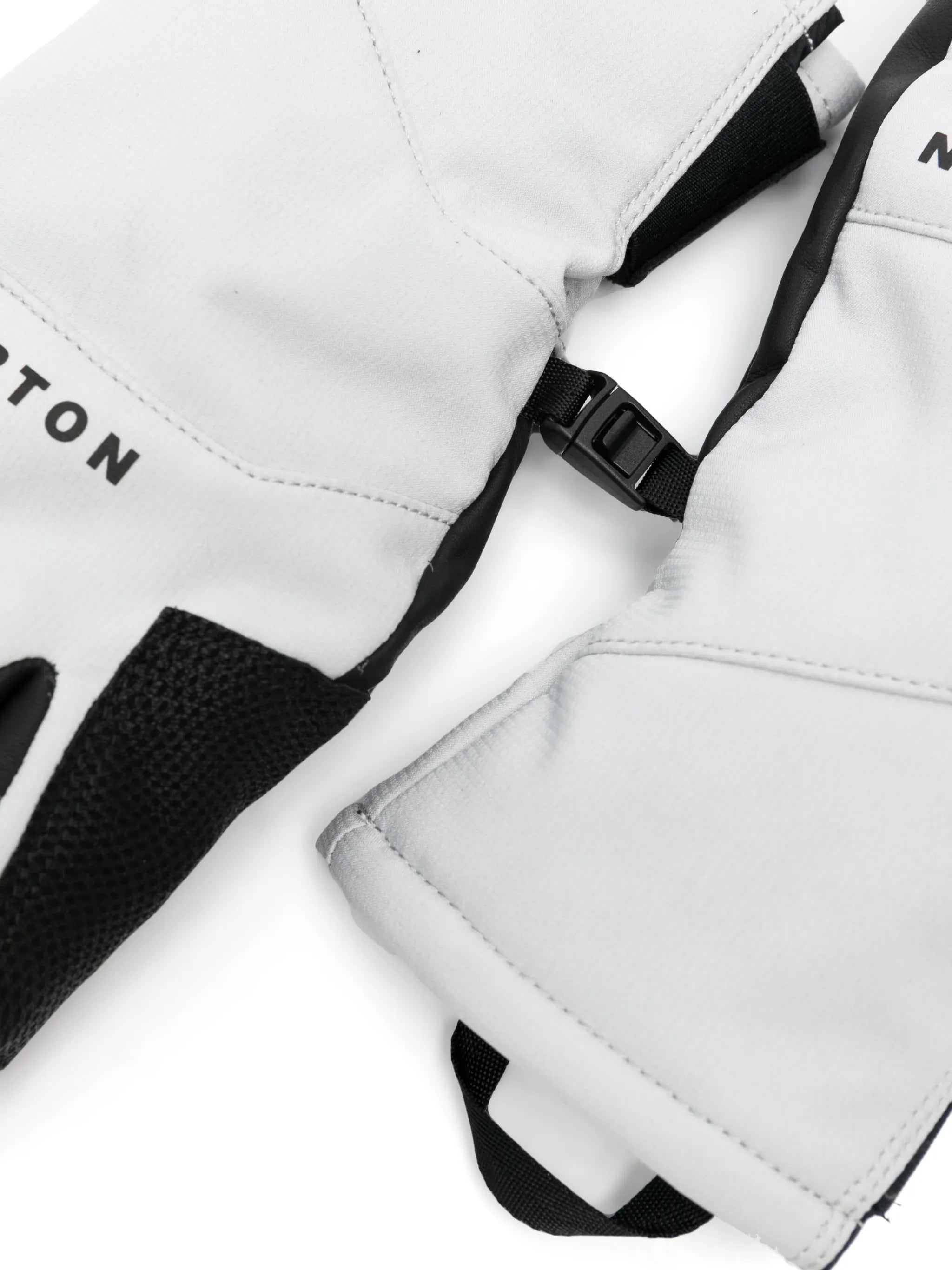 Clutch panelled ski gloves