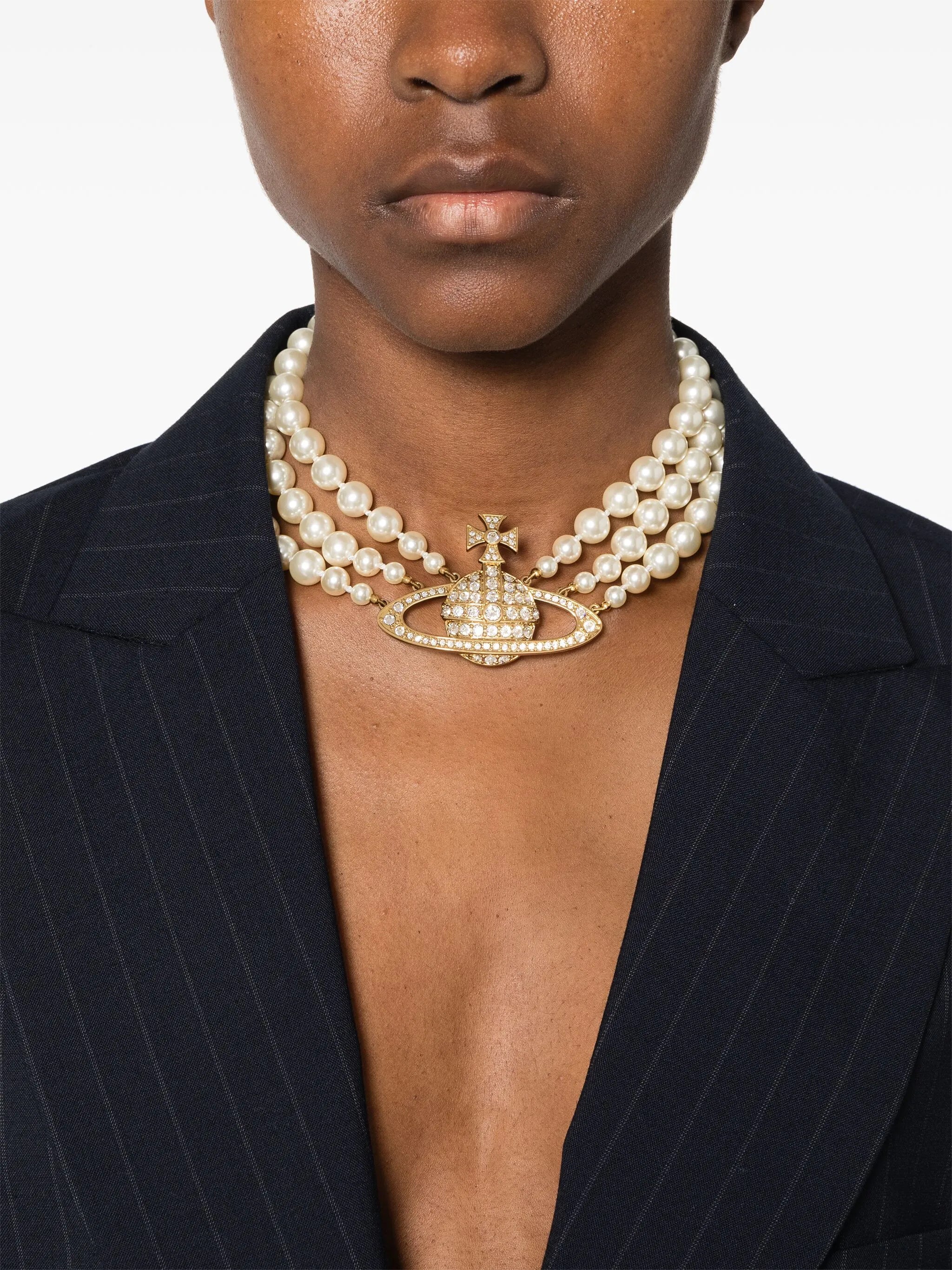 Bas Relief three-row choker necklace