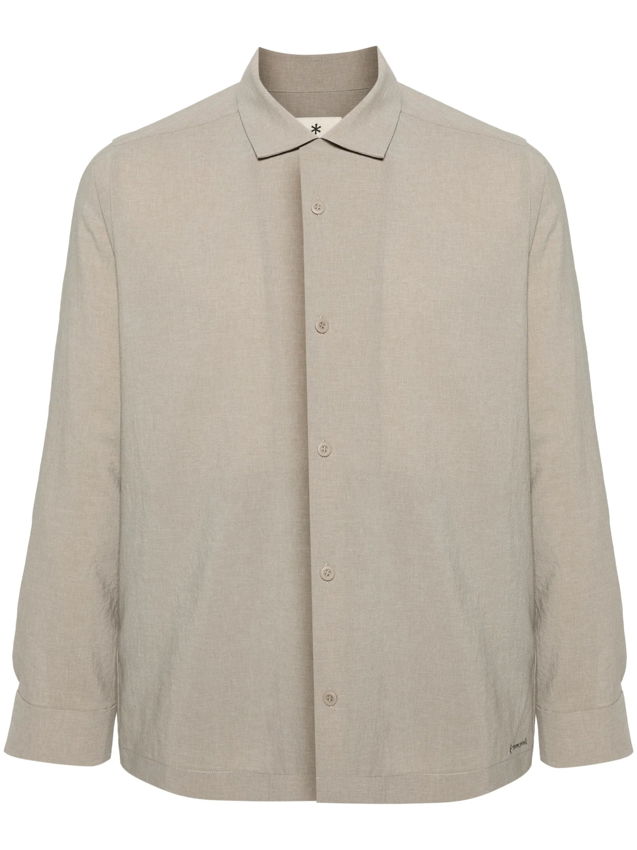 cutaway-collar button-up shirt