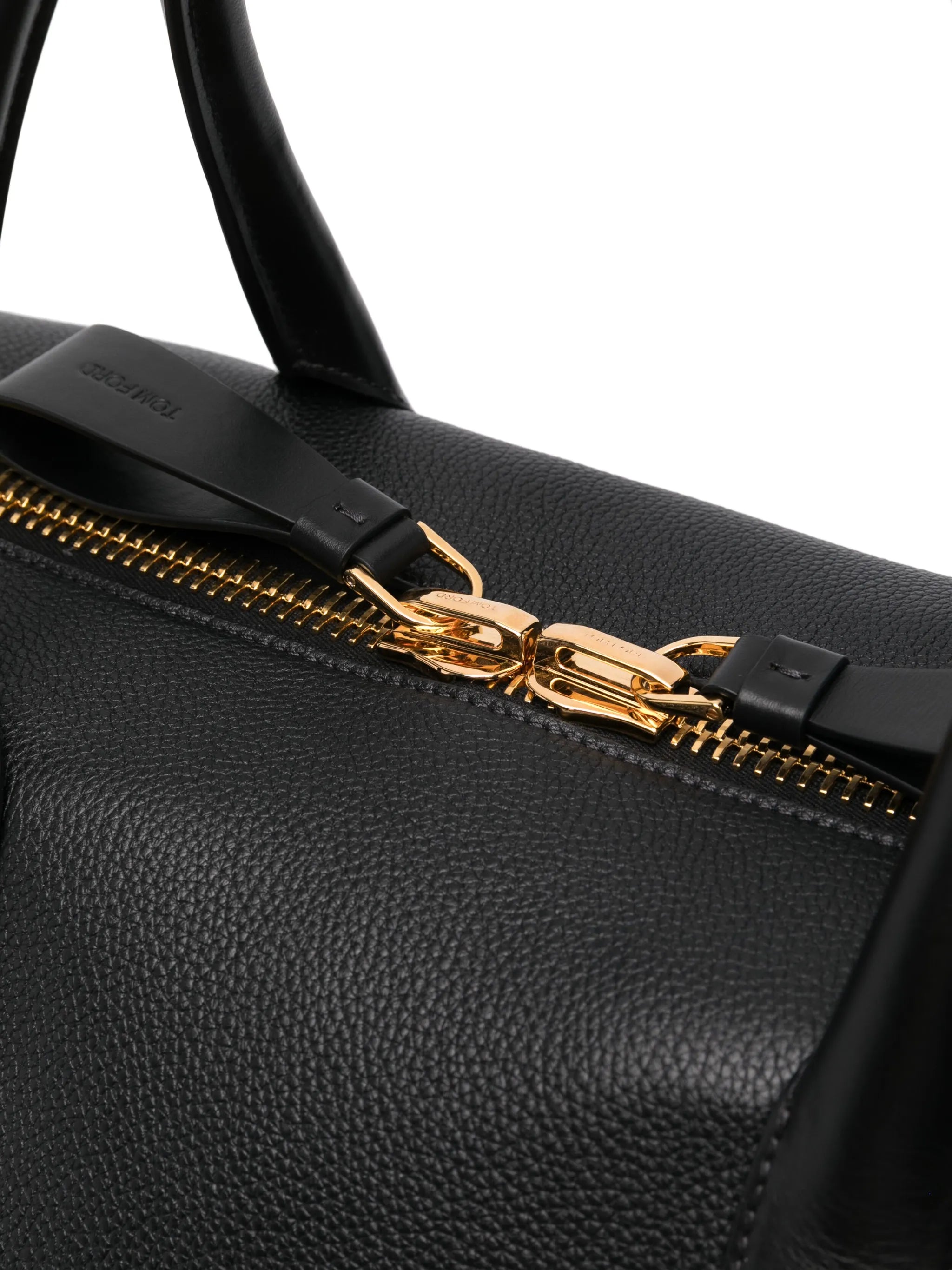 zipped leather holdall