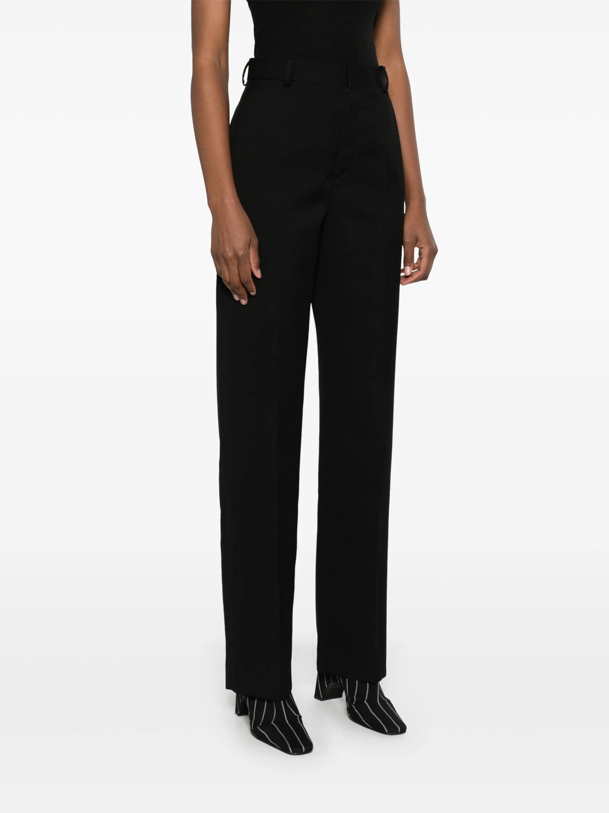 straight-leg trousers