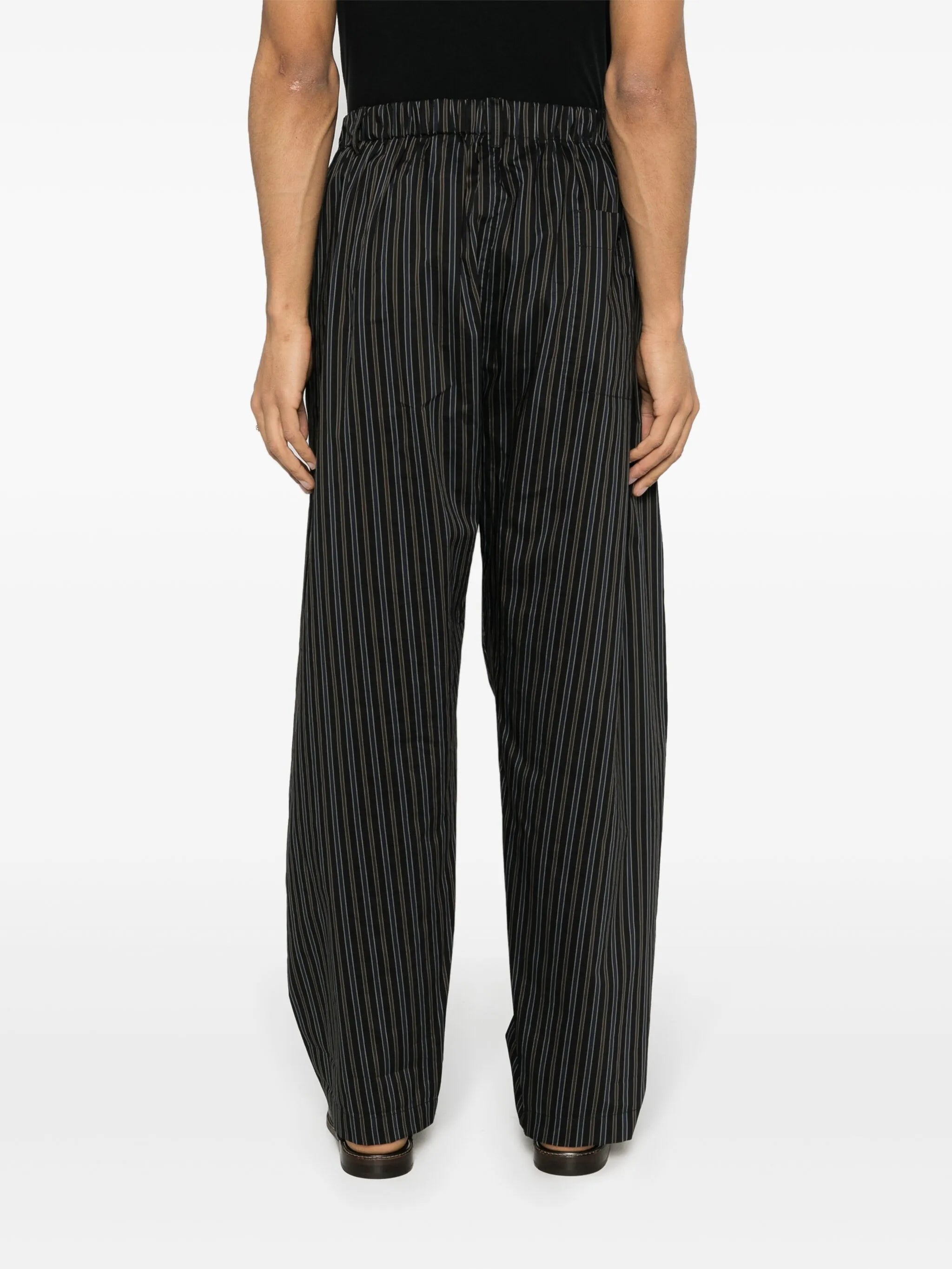 drawstring-fastening trousers