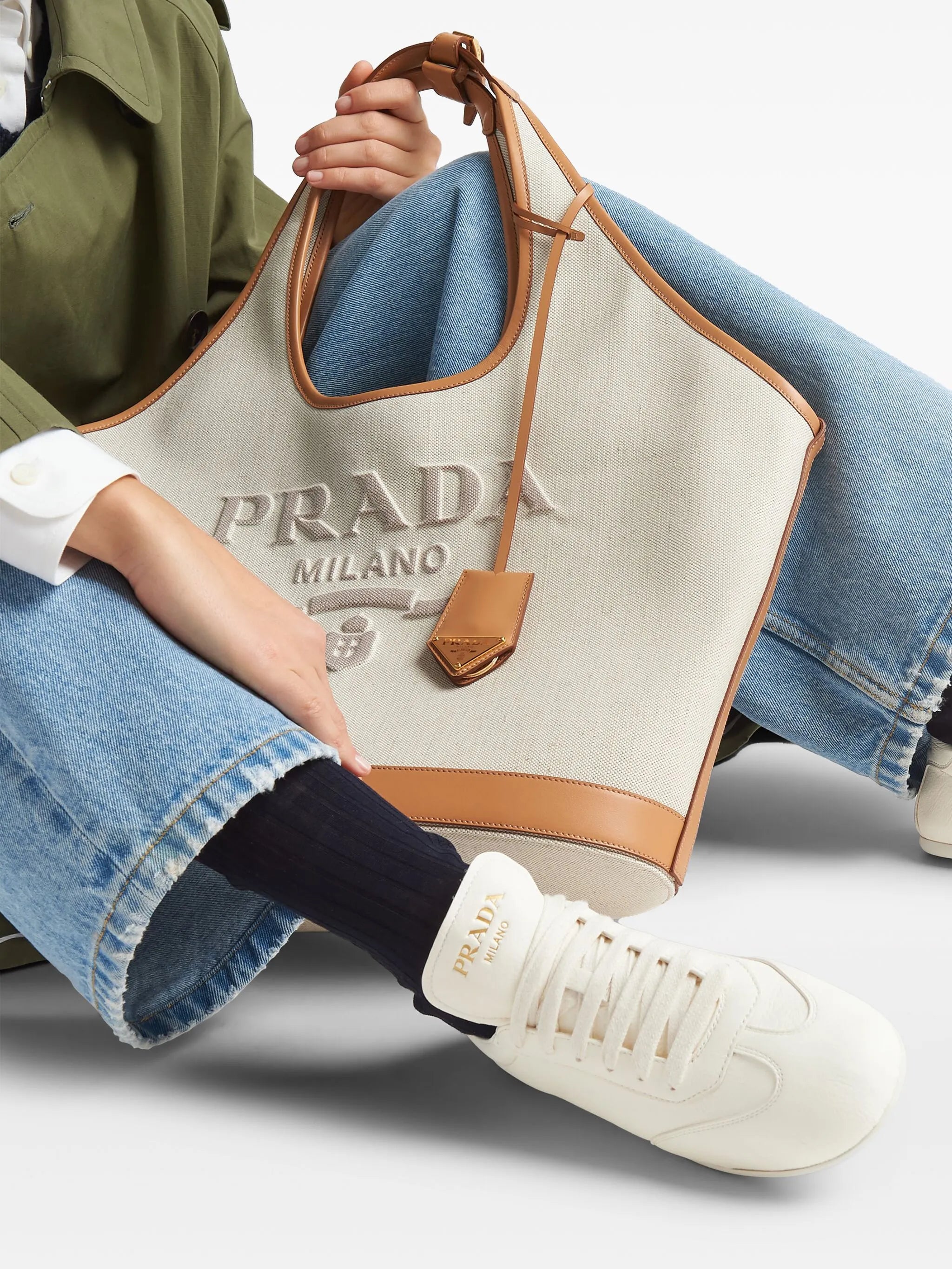 logo-print leather sneakers