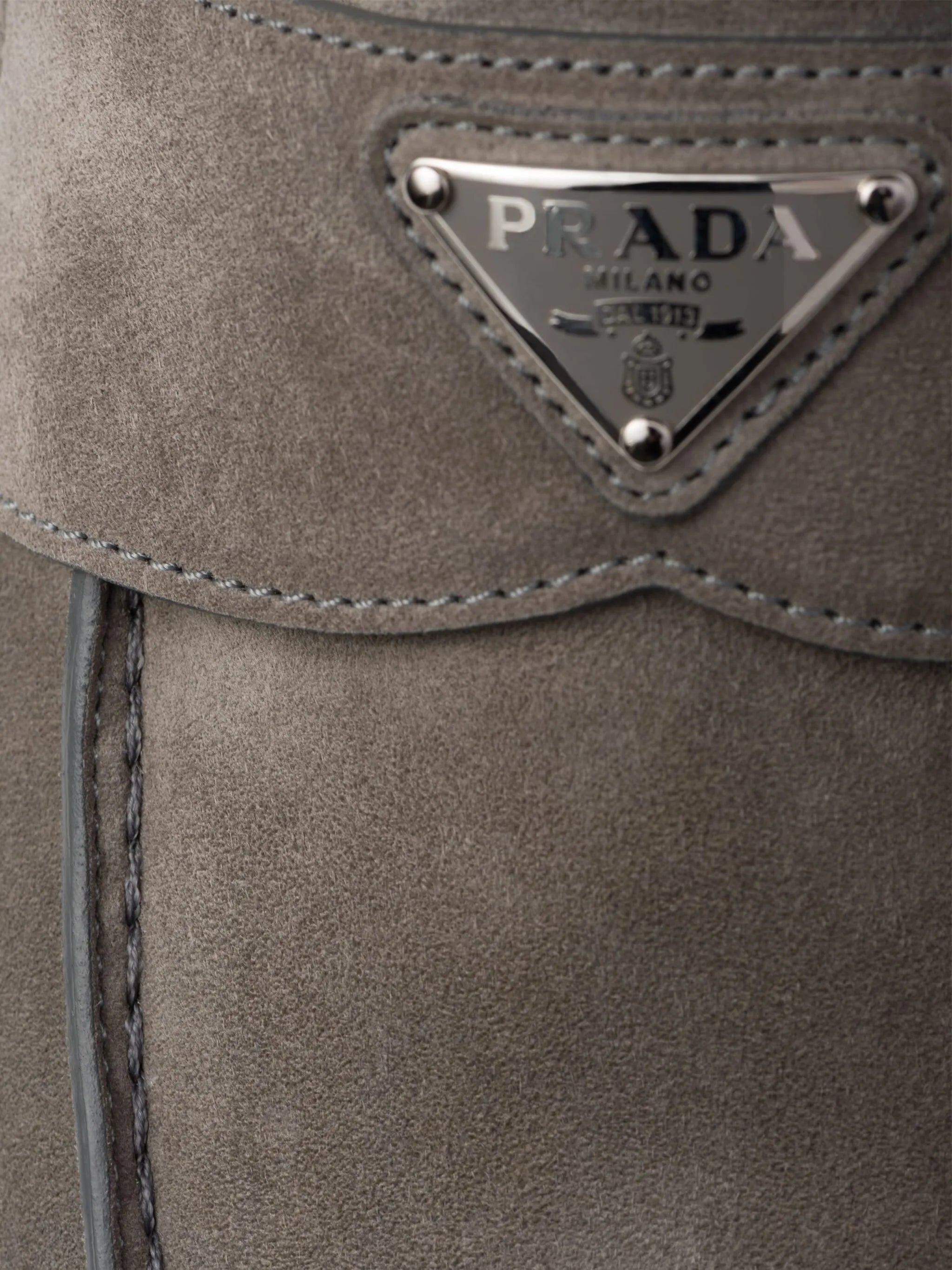 enamel-triangle-logo suede loafers