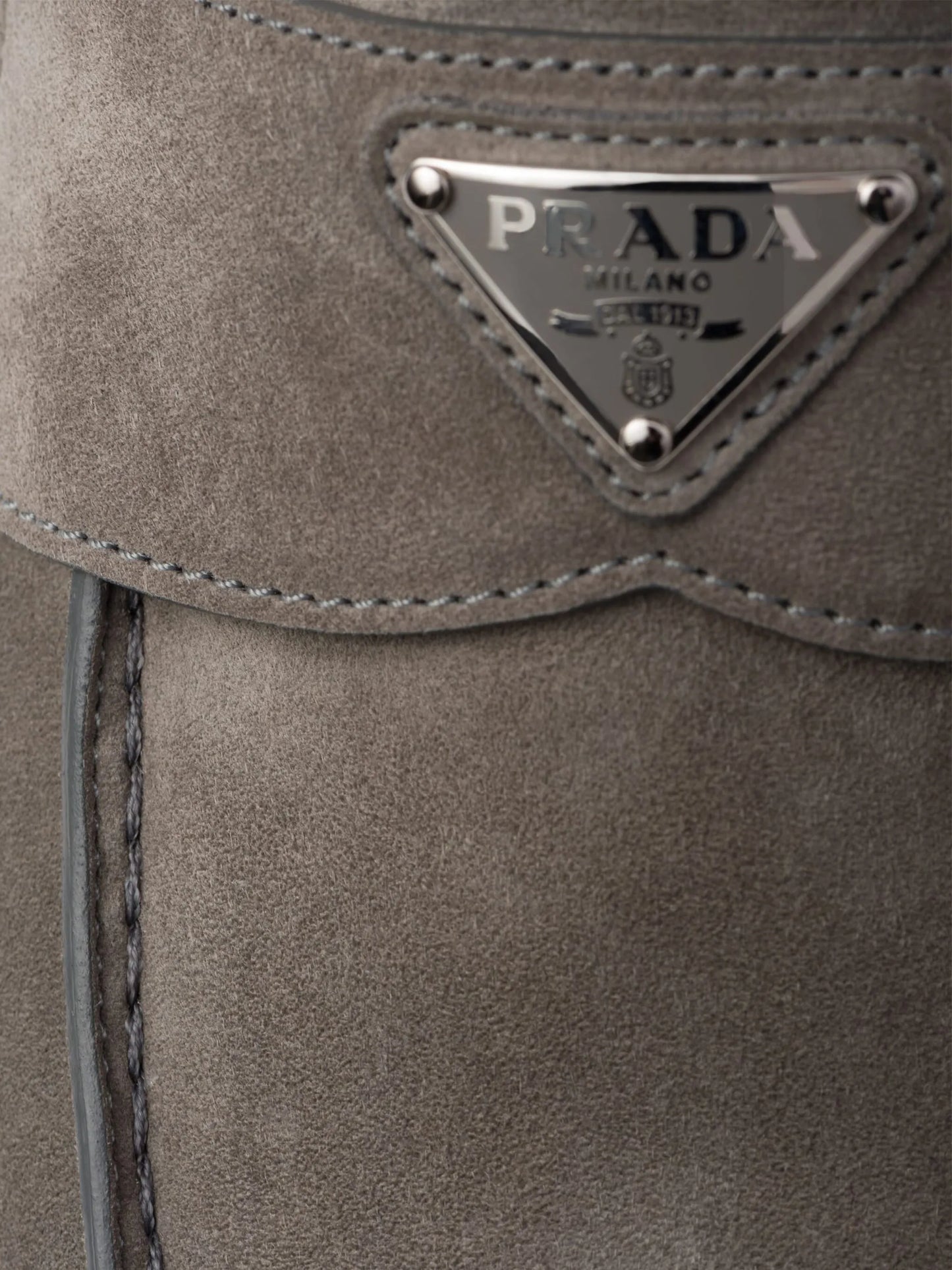 enamel-triangle-logo suede loafers