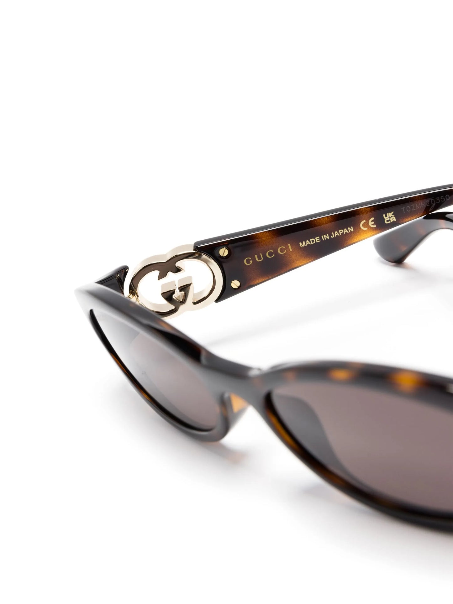 oval-frame sunglasses