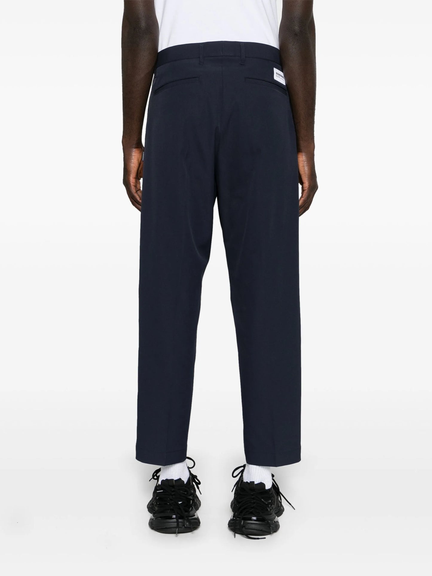 Tuck trousers