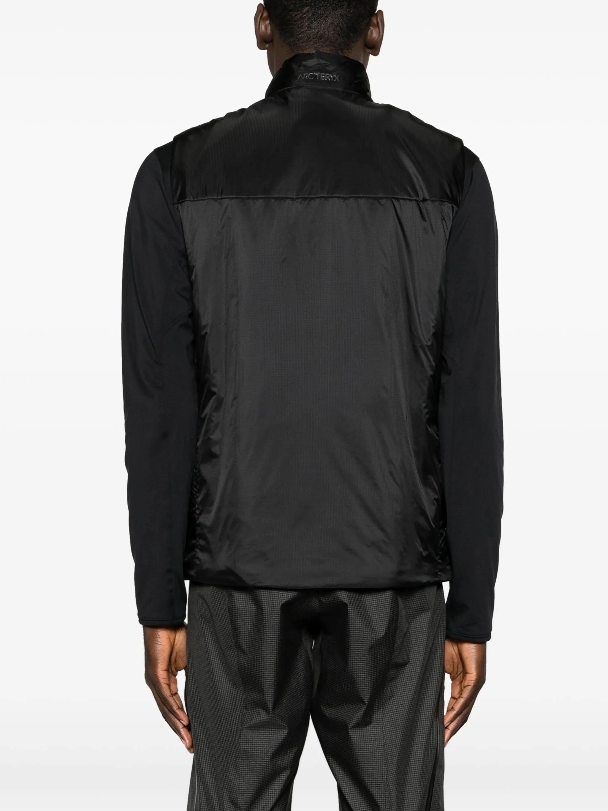 Nuclei insulated vest