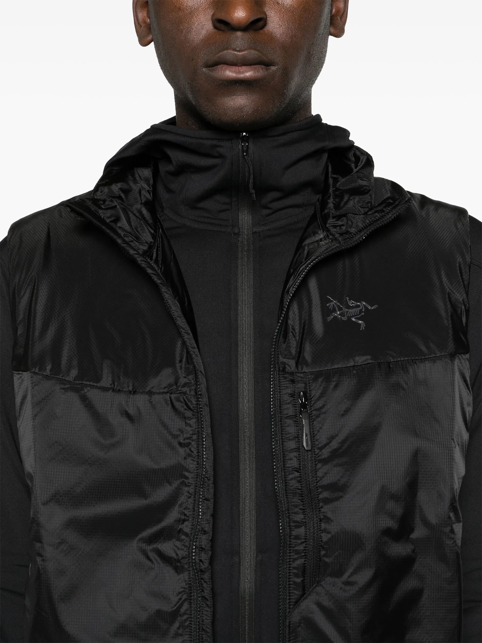 Nuclei insulated vest