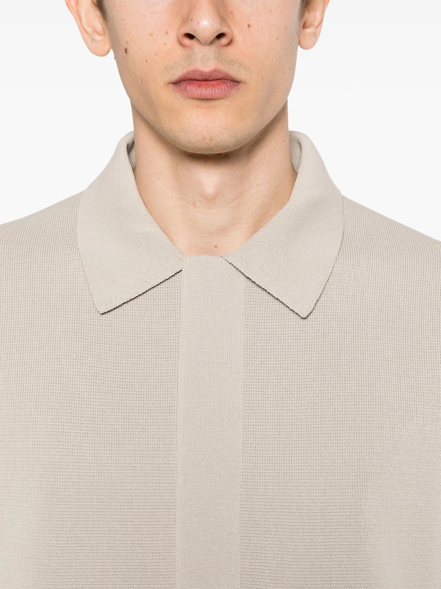 knitted polo shirt