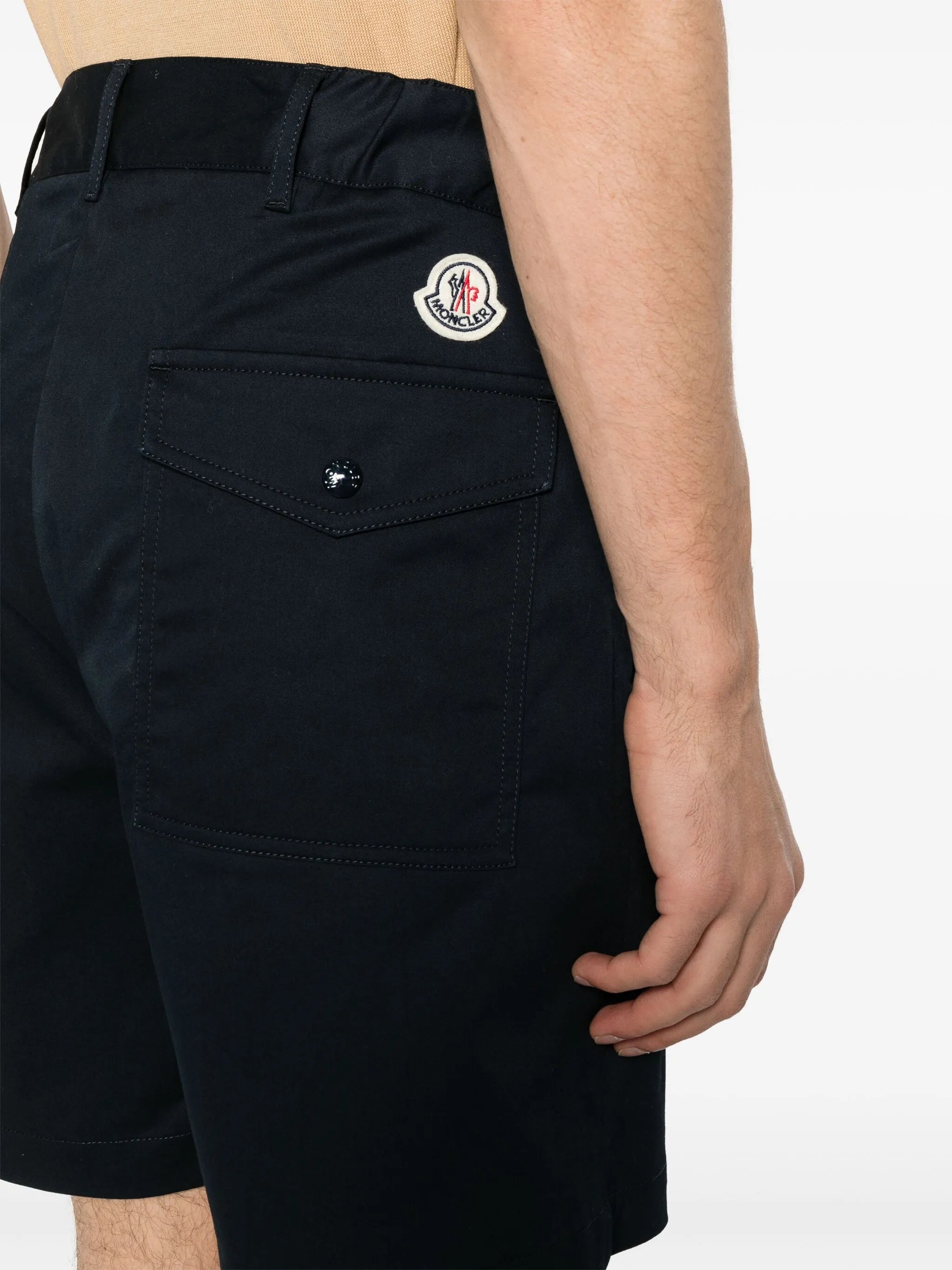 logo-patch shorts
