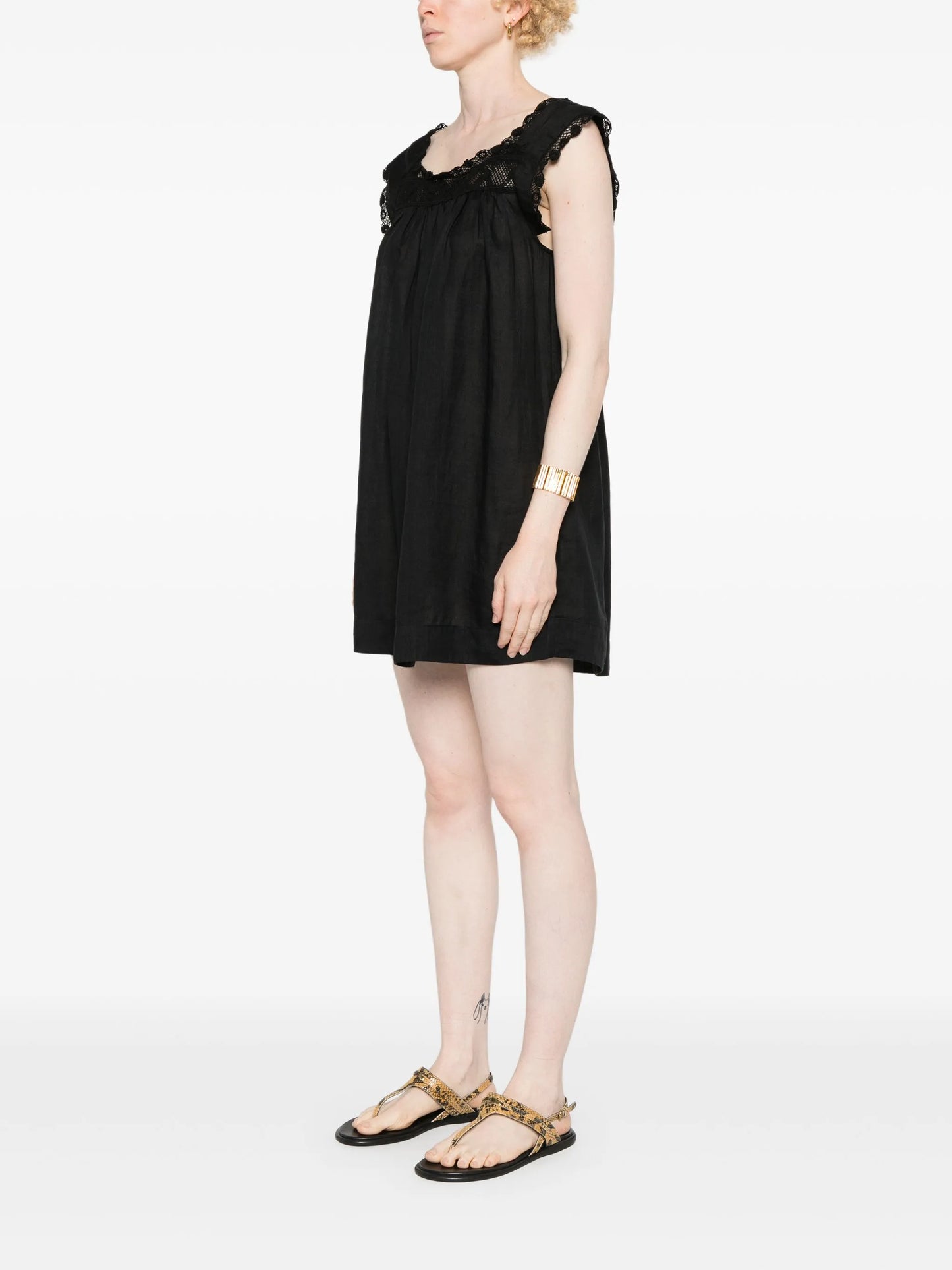 Almadia lace-trim dress
