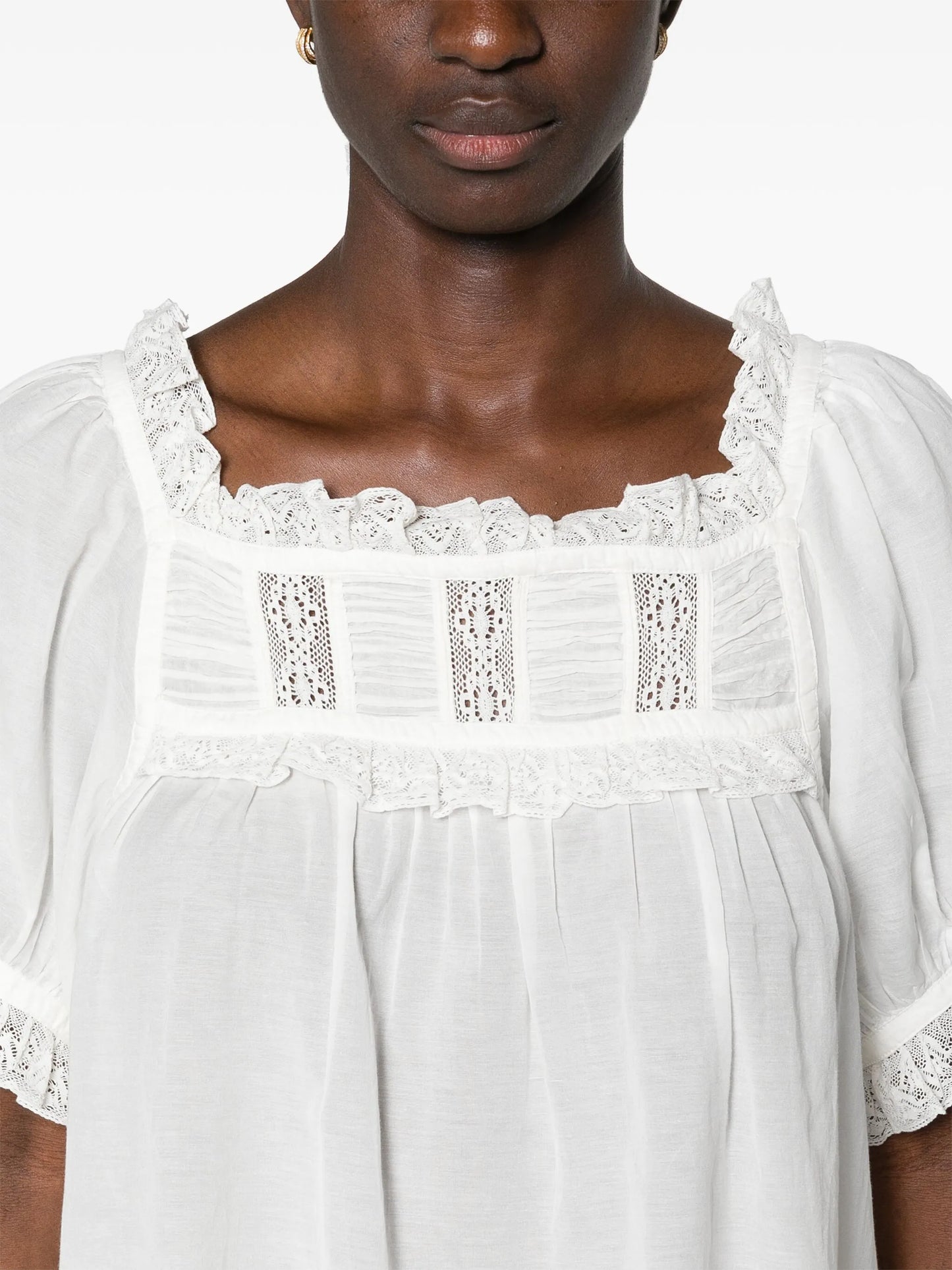 lace-detailed puff-sleeve blouse