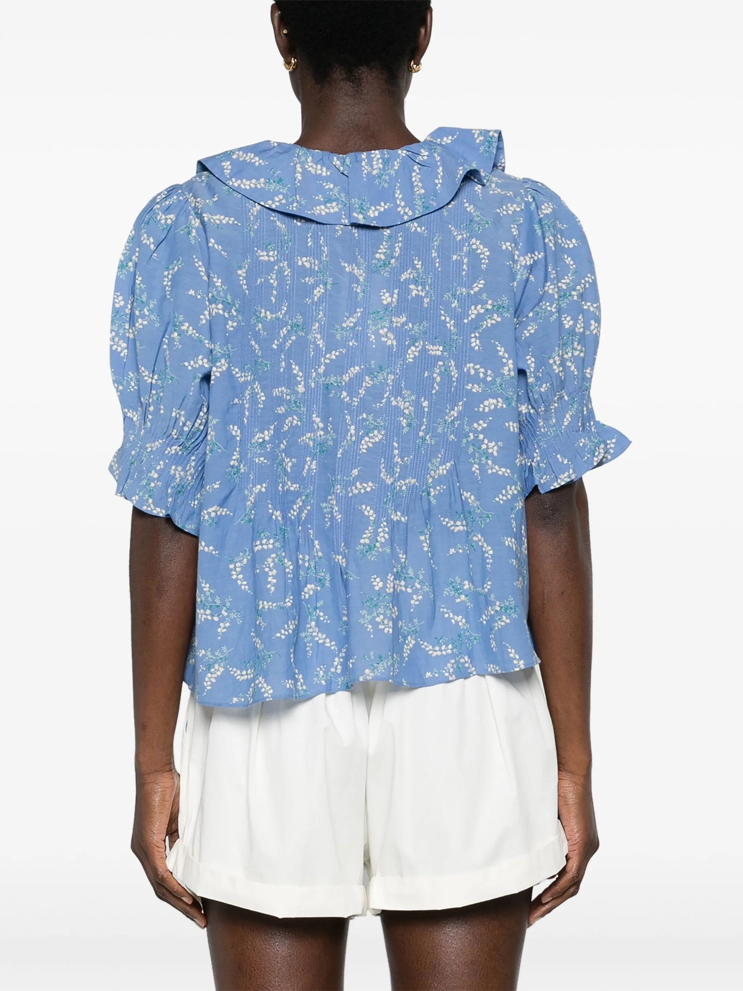 floral-print ruffled blouse
