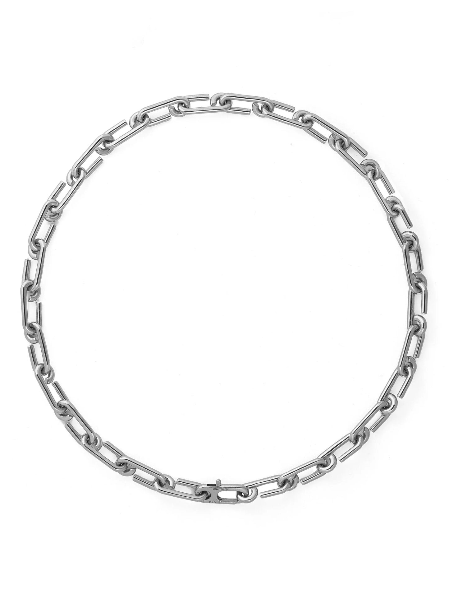 Arena chain necklace