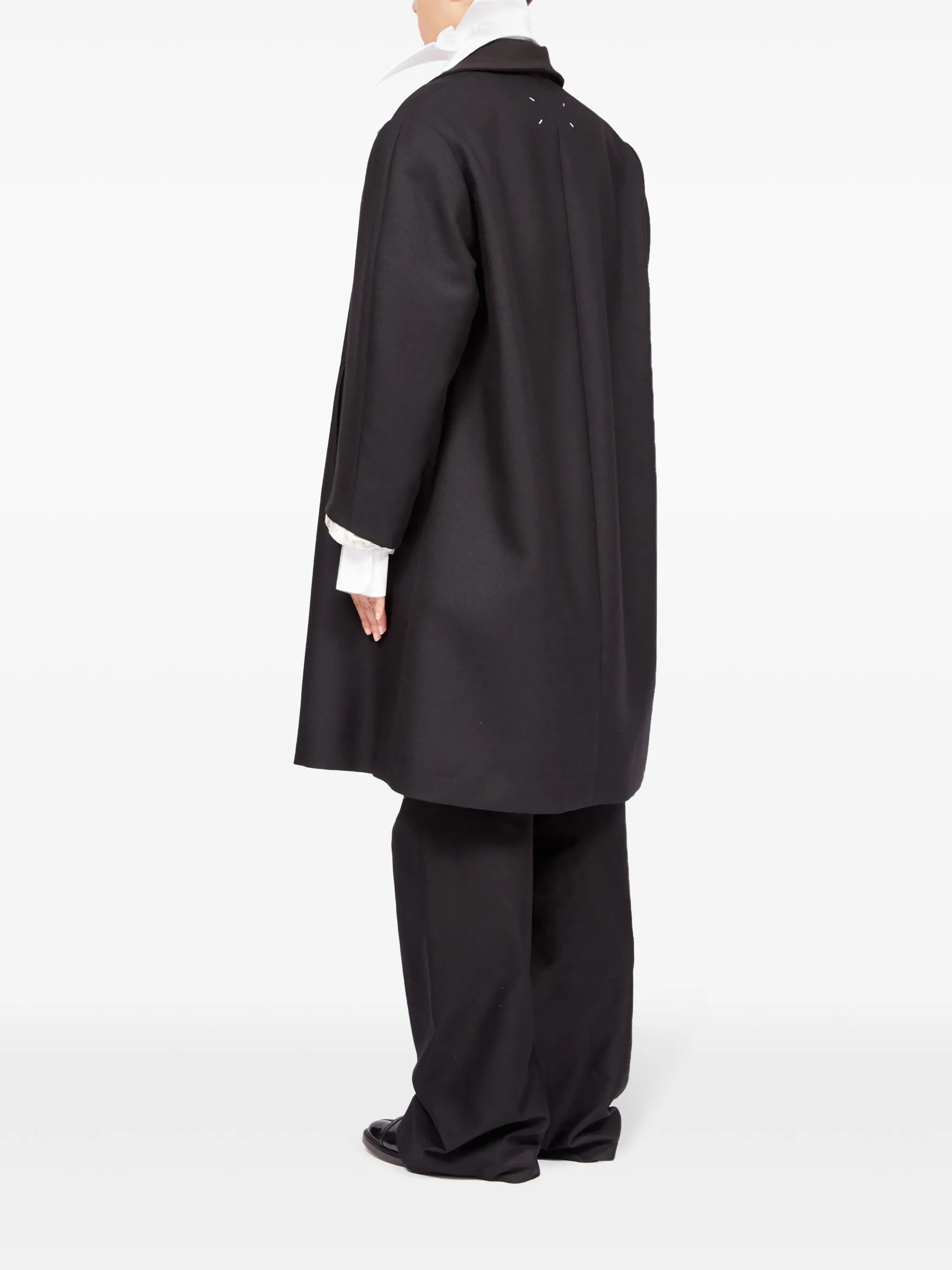 Anonymity of the lining coat