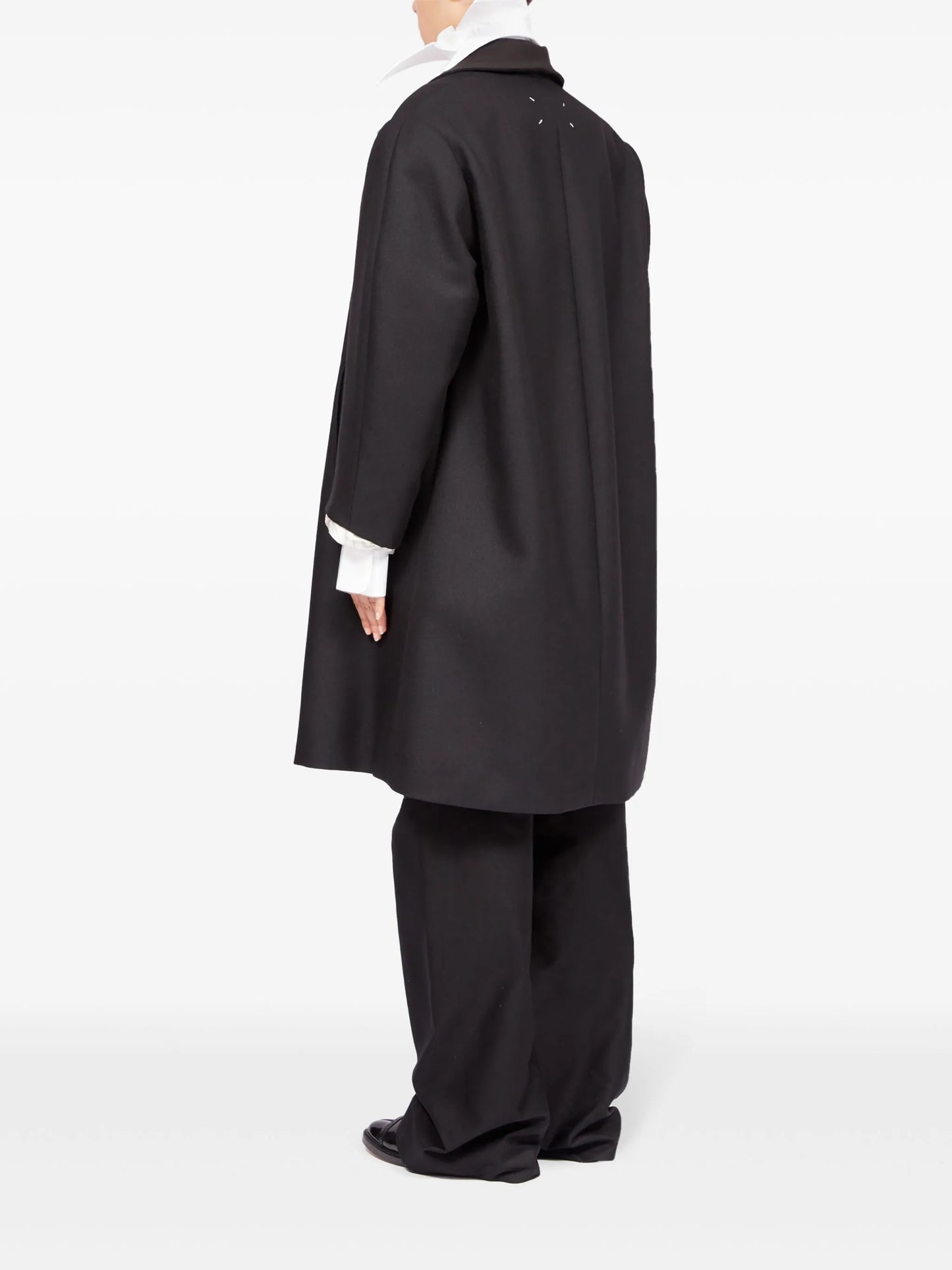 Anonymity of the lining coat